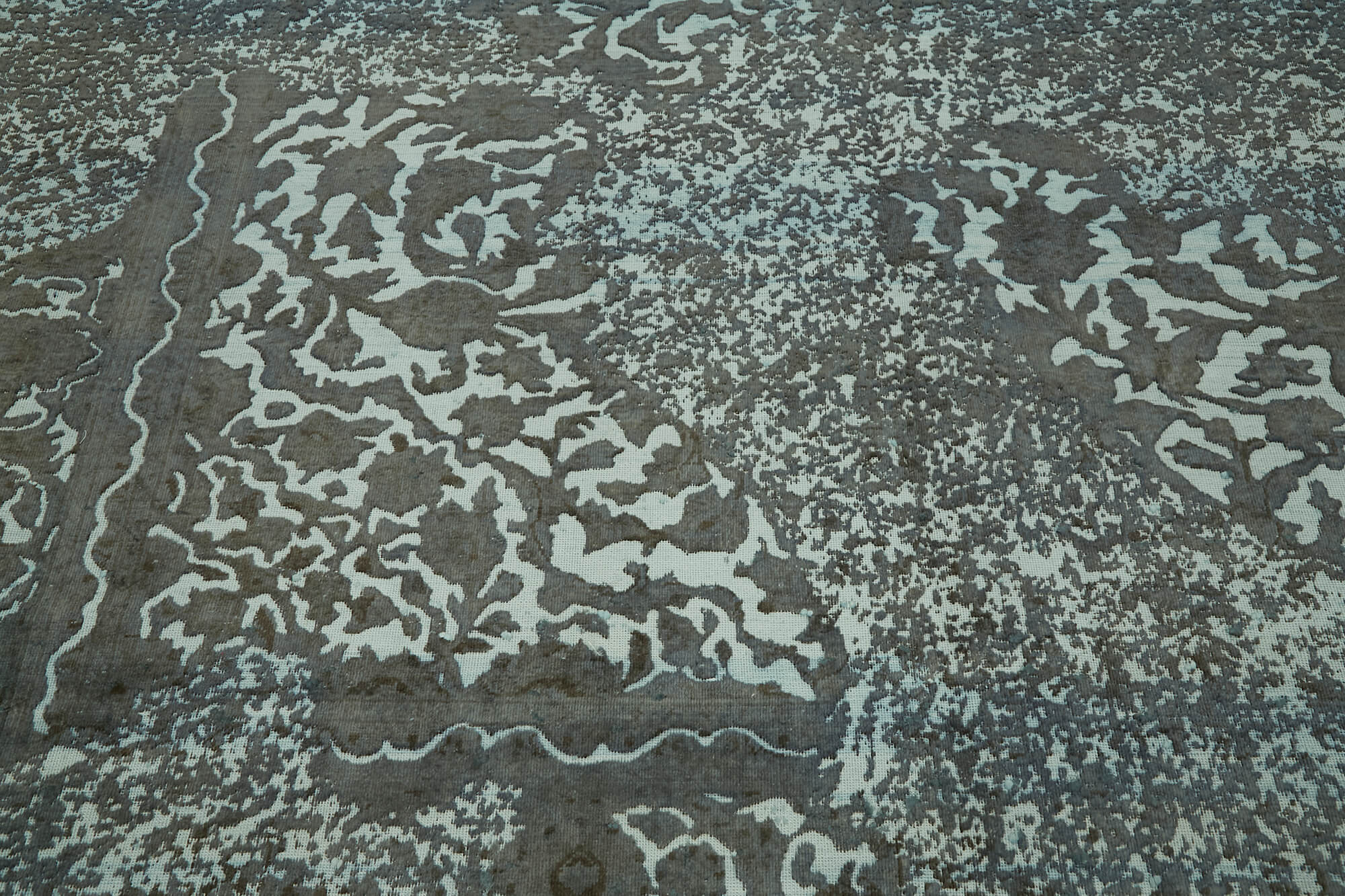 Handmade turkish unique 1980s 270 cm x 370 cm grey wool carpet