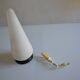 Lampe de table vers 1950 60 en verre opalin blanc