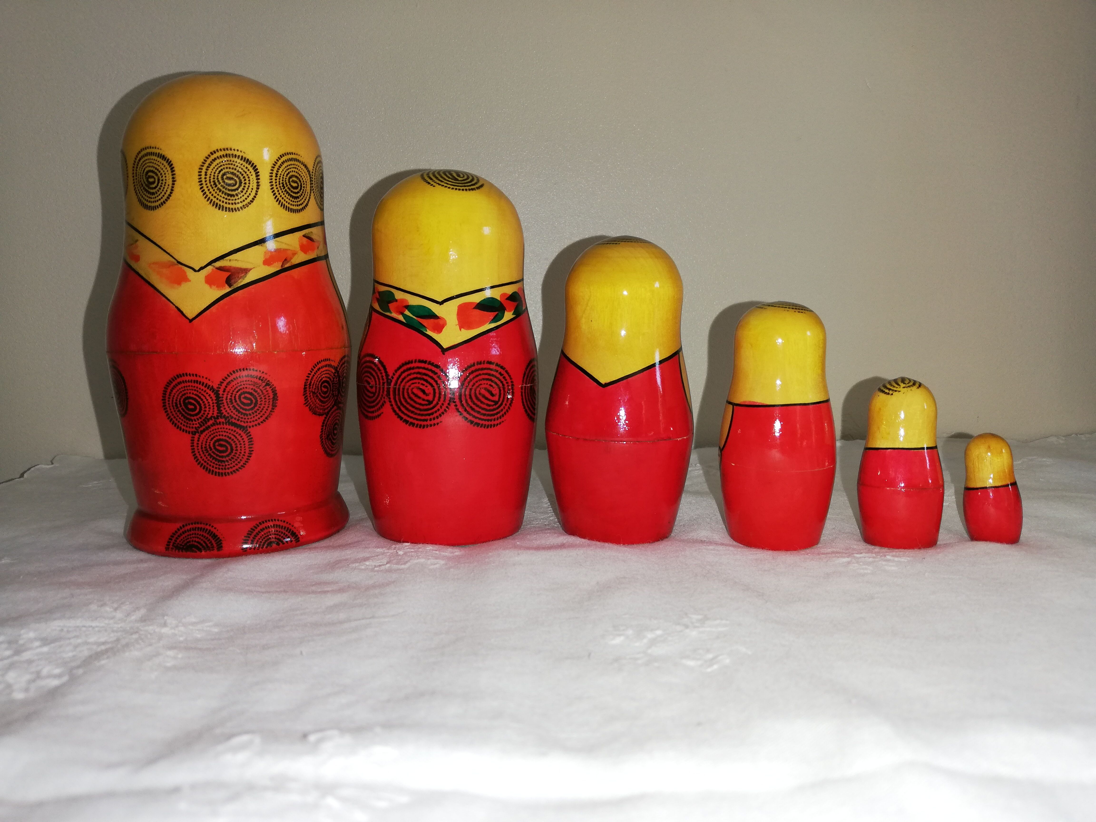 MATRIOCHKAS RUSSIAN DOLLS VINTAGE GIGOGNES