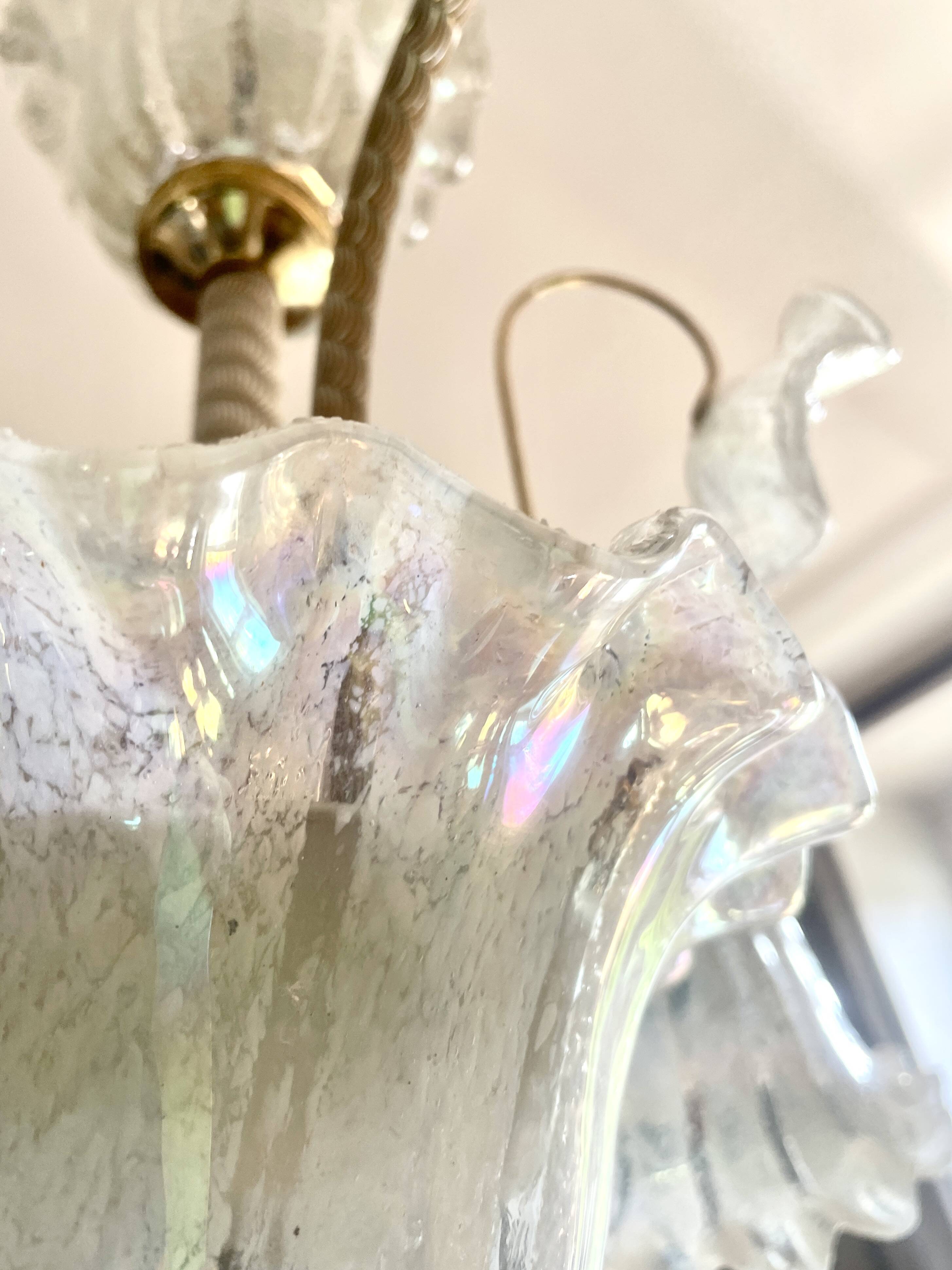 Murano chandelier with 3 iridescent flowers, 1980.