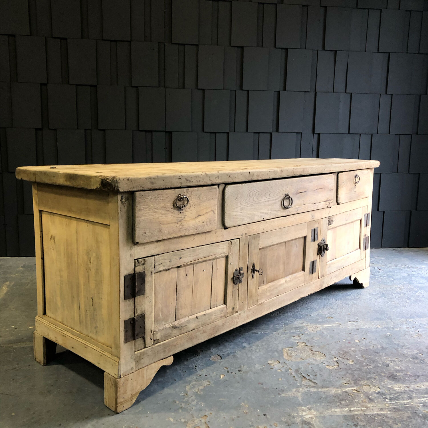 Wooden counter XIXth