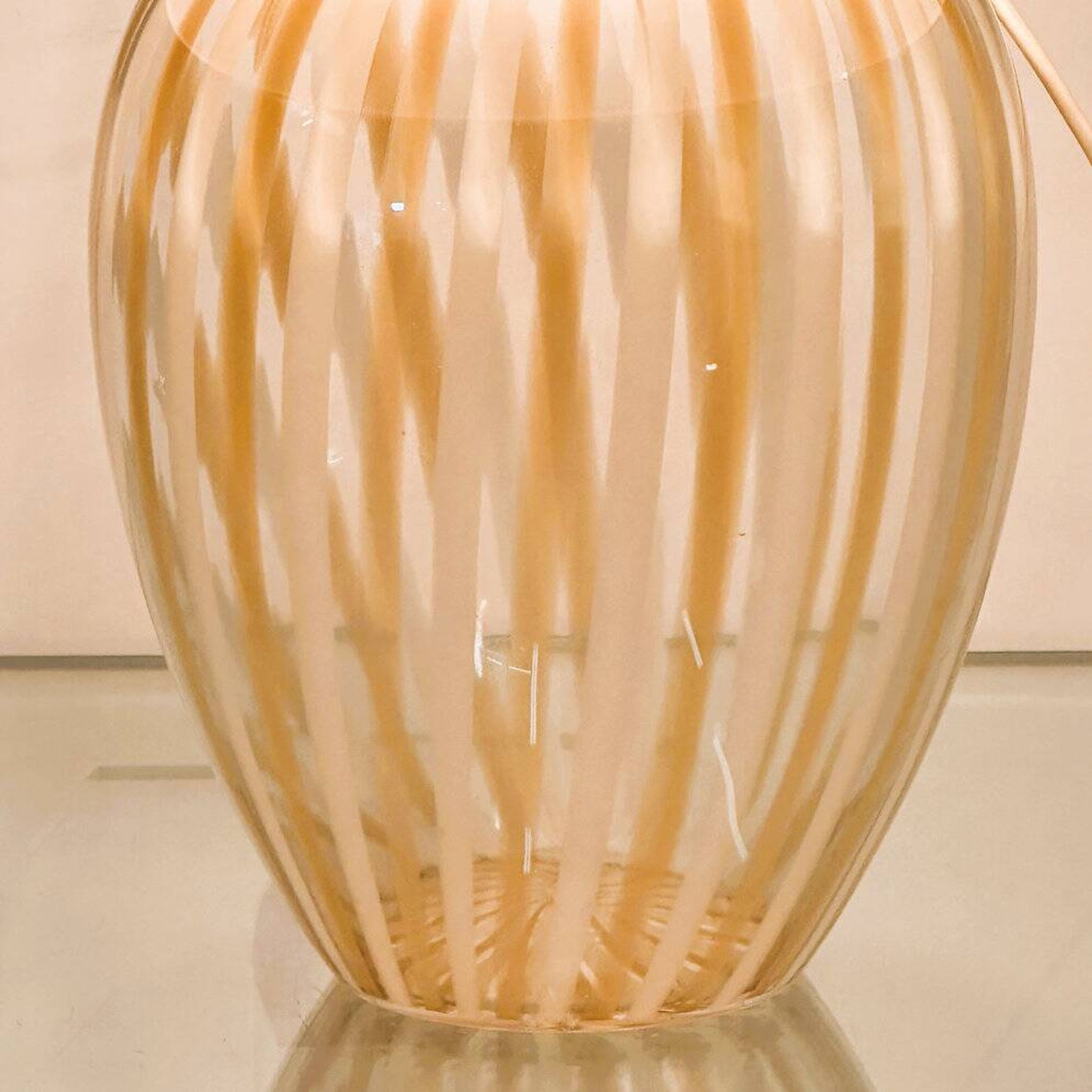 Elegant vintage Murano table lamp with swirled gold & white stripes, Italy 1980s