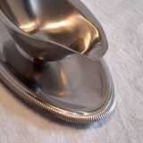 Very beautiful sauce boat from Létang Remi in very good condition.