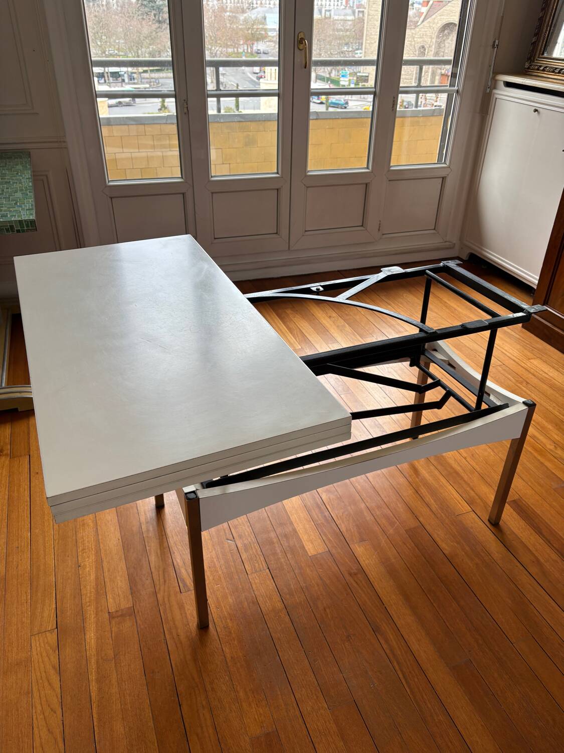 White modular designer coffee and side table by Joseph André Motte.