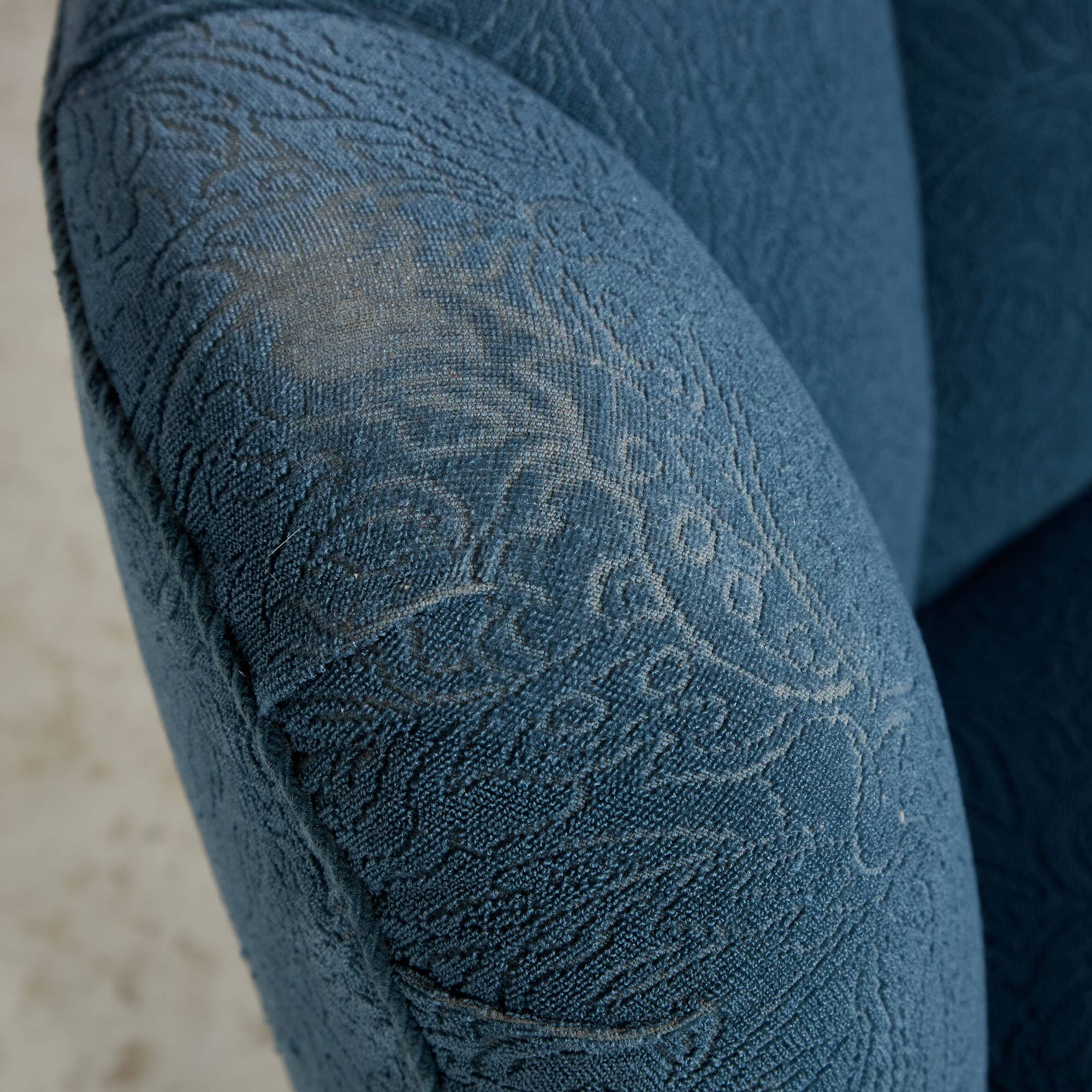 Two-Seater Banana Sofa, 1940s (MK10671)