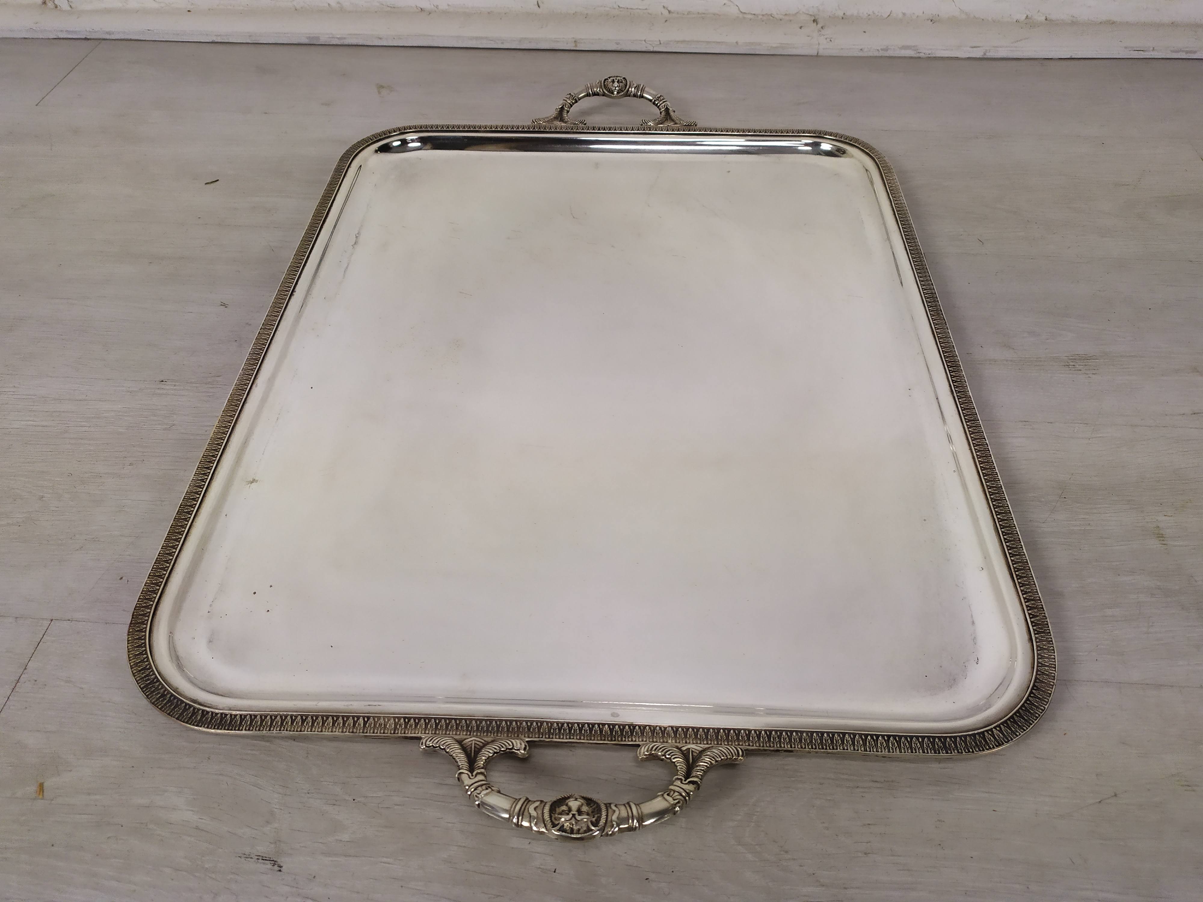 Empire silver metal top