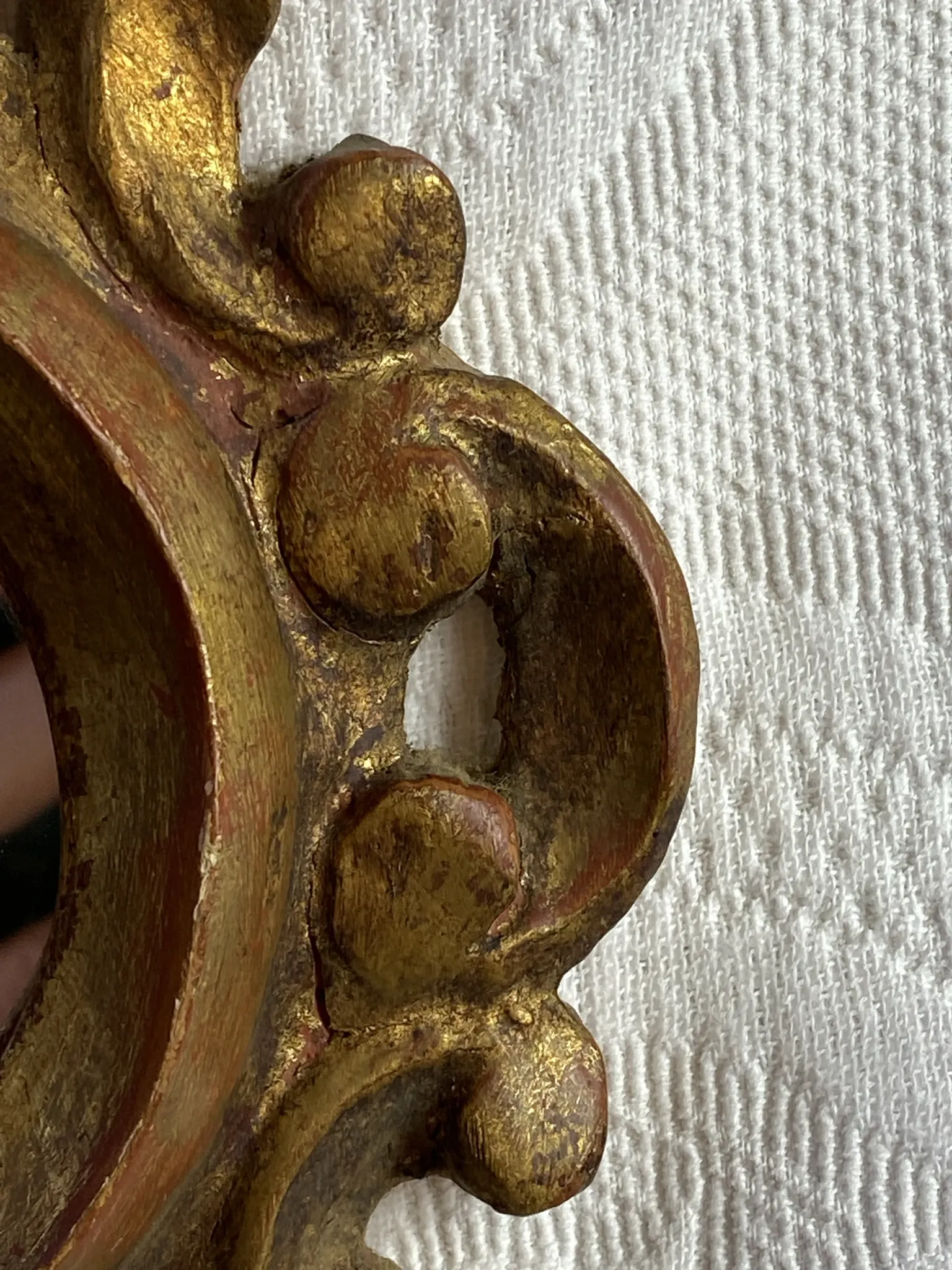 Miroir en bois sculpté de style rococo