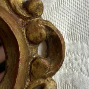 Miroir en bois sculpté de style rococo