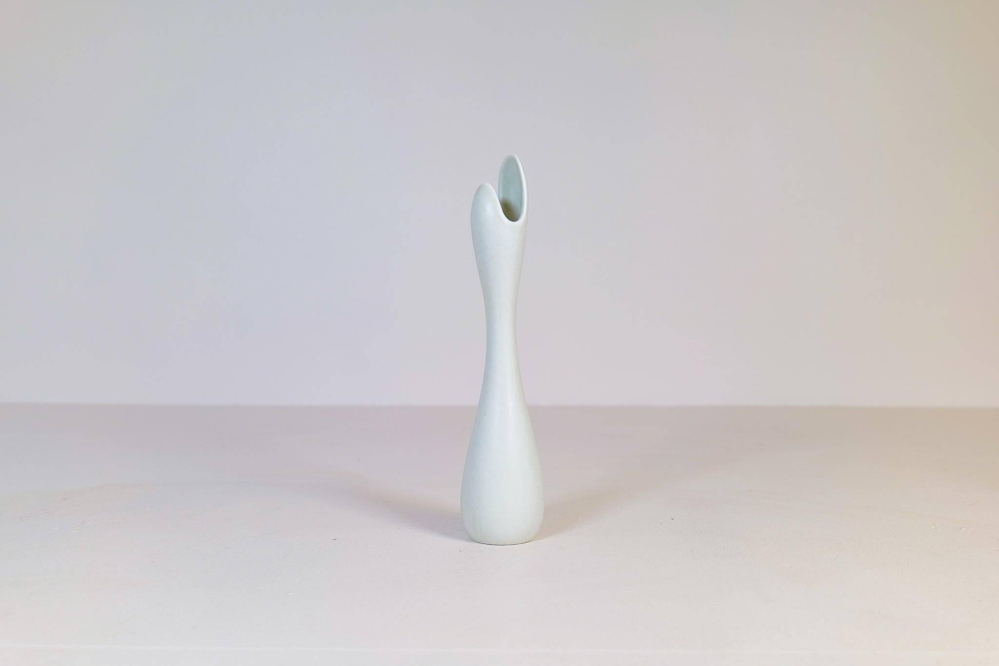 Mid-century modern ceramic vase "Caolina" Gunnar Nylund Rörstrand, Sweden