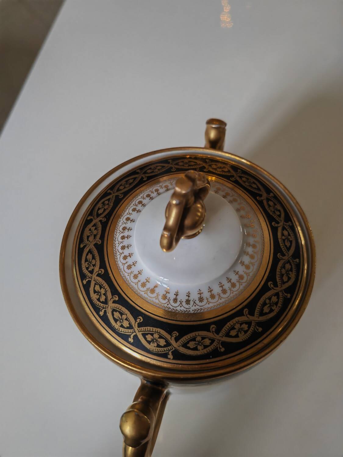 Chabrol and Poirier sugar box