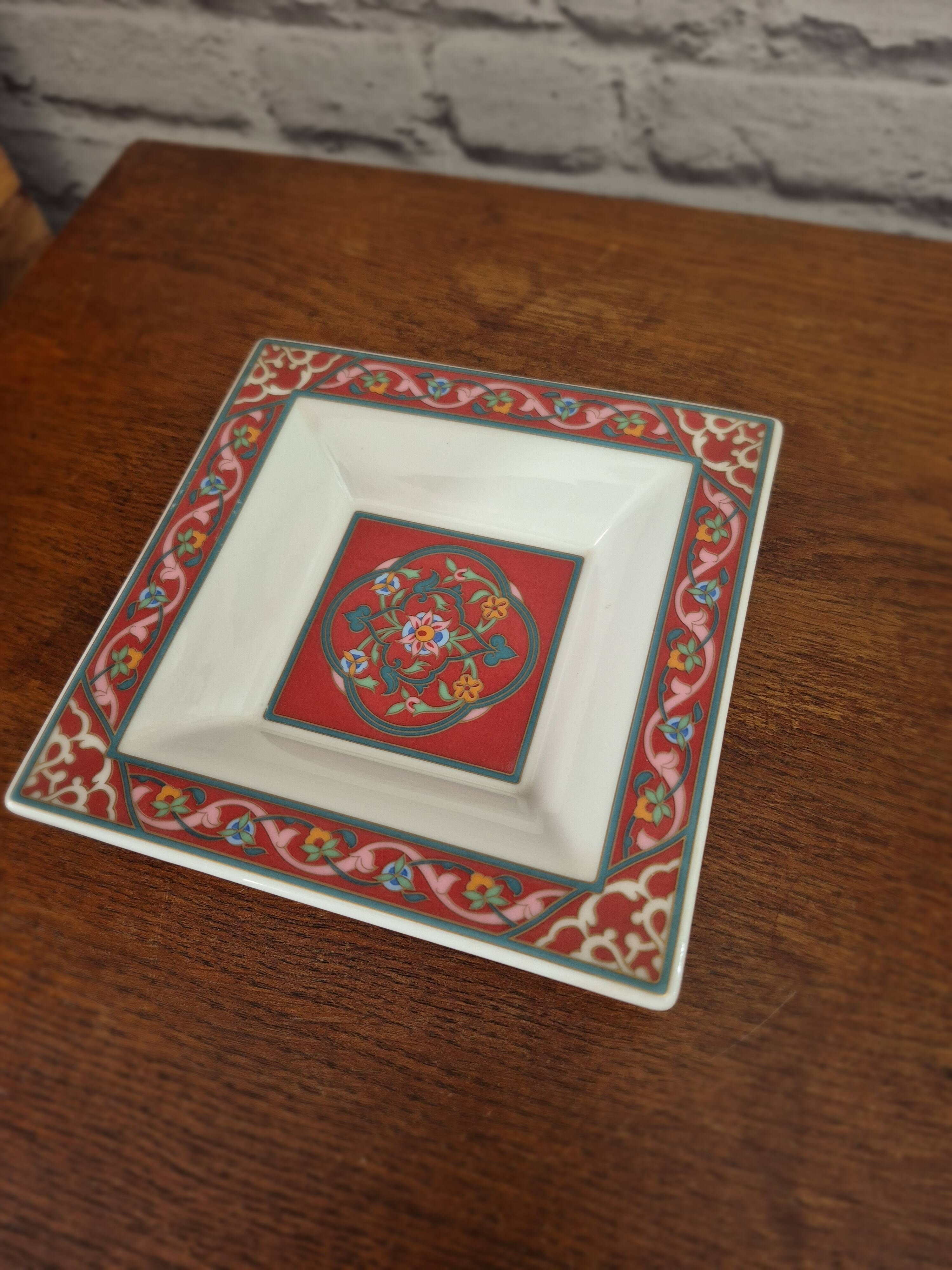 "Singapur" pocket emptier by Paloma Picasso for Villeroy & Boch 90s