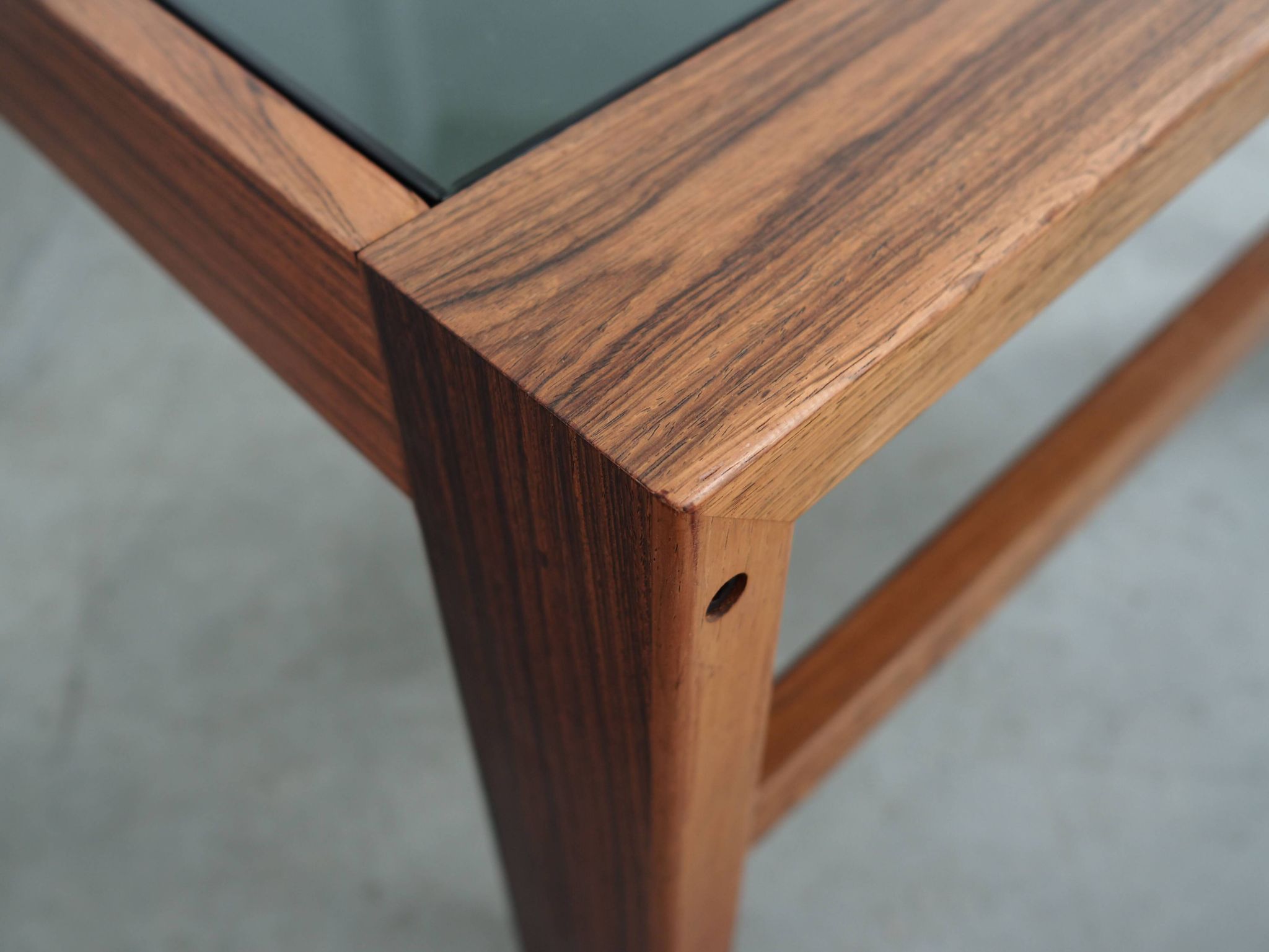 Banc en palissandre, design danois, années 1970, production : Danemark