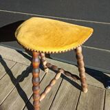 Tripod stool