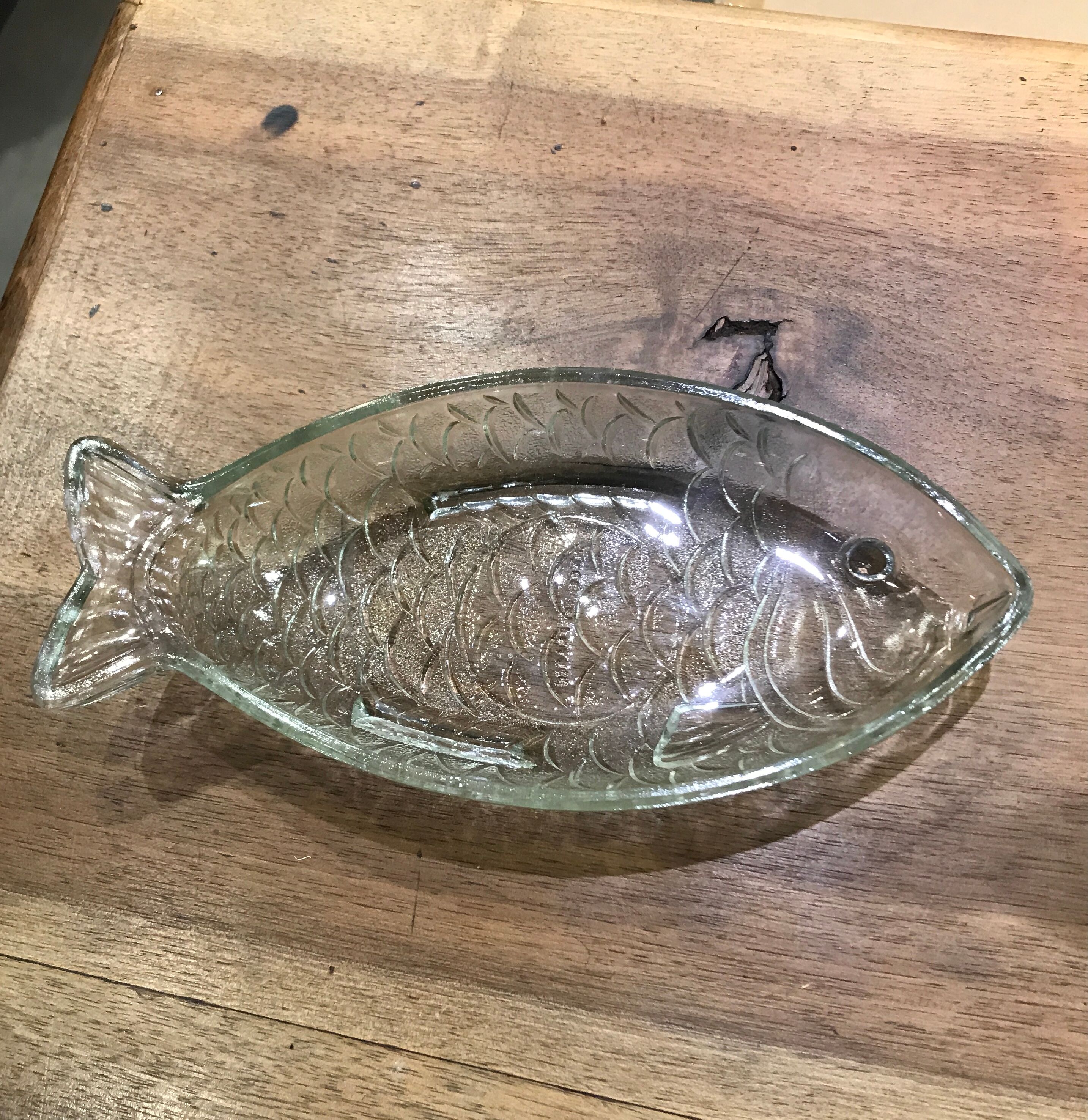 Ravier fish transparent glass