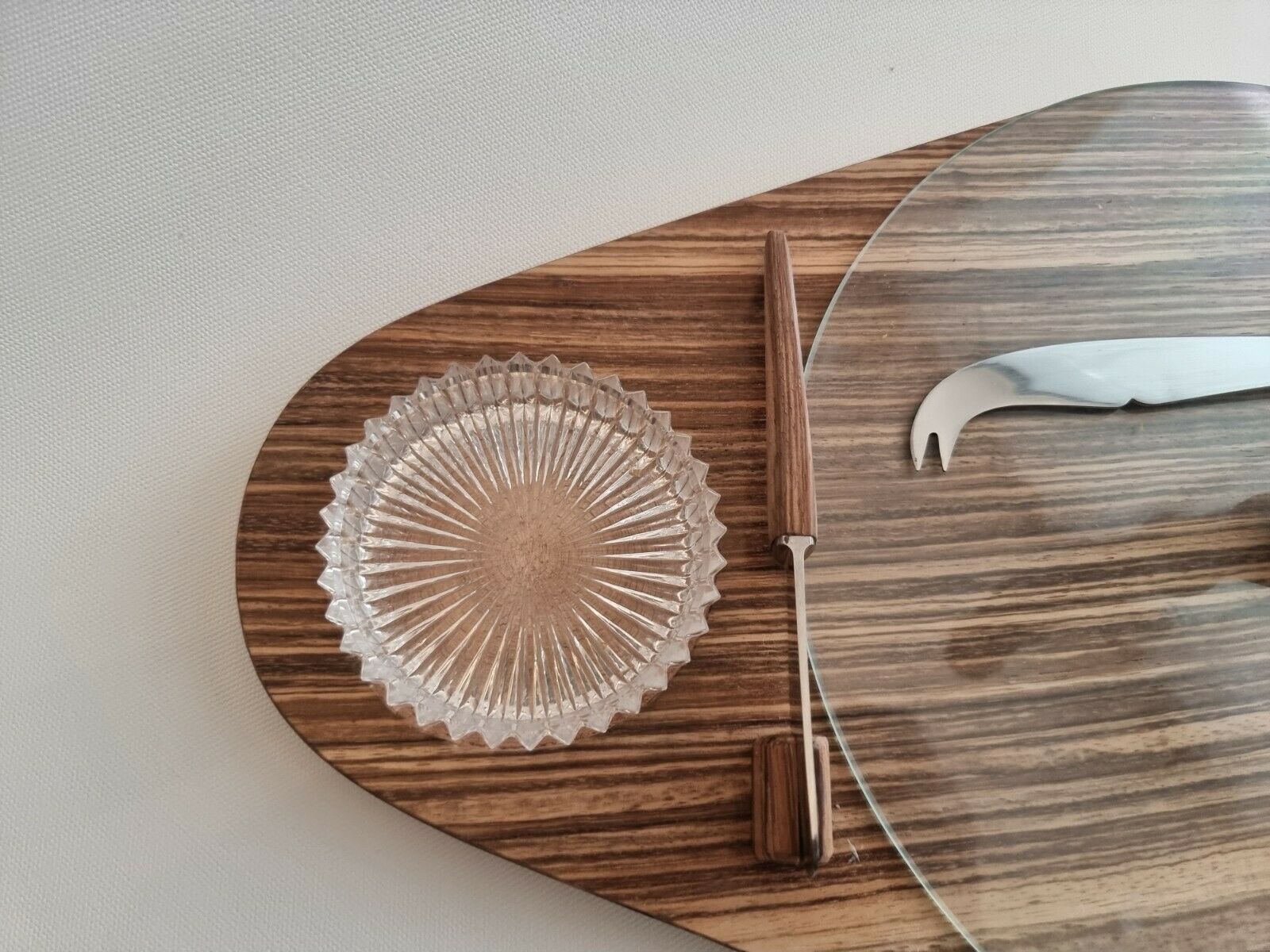 Zingana cheese platter / vintage bamboo
