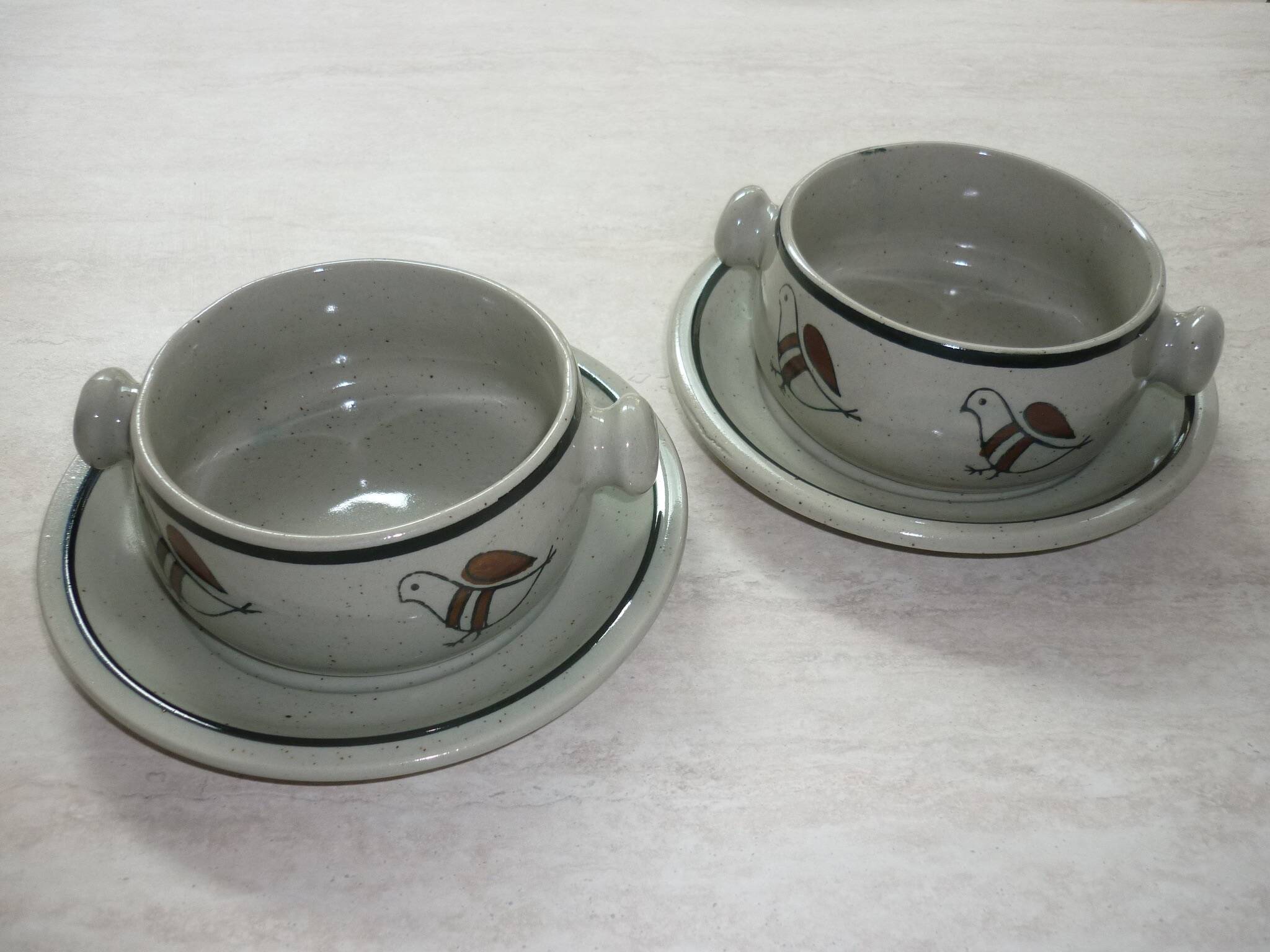 2 bowls with small plates in Korean stoneware