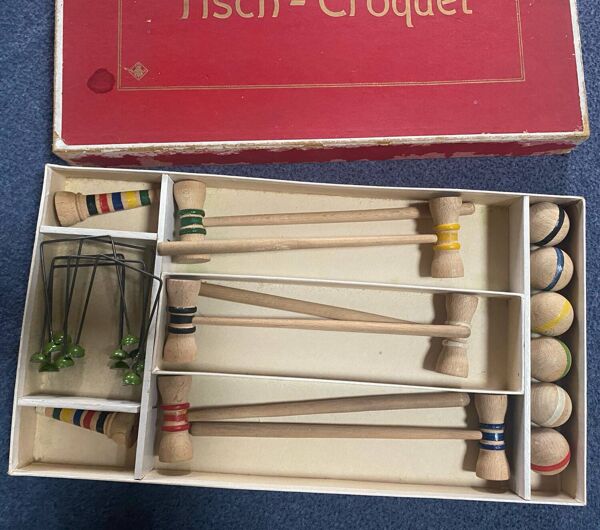 Jeu de croquet de table en bois ancien