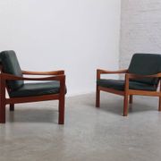 Paire de fauteuils danois par Illum Wikkelsø pour Niels Eilersen, années 1960.