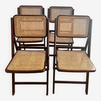 Set of canage folding chairs