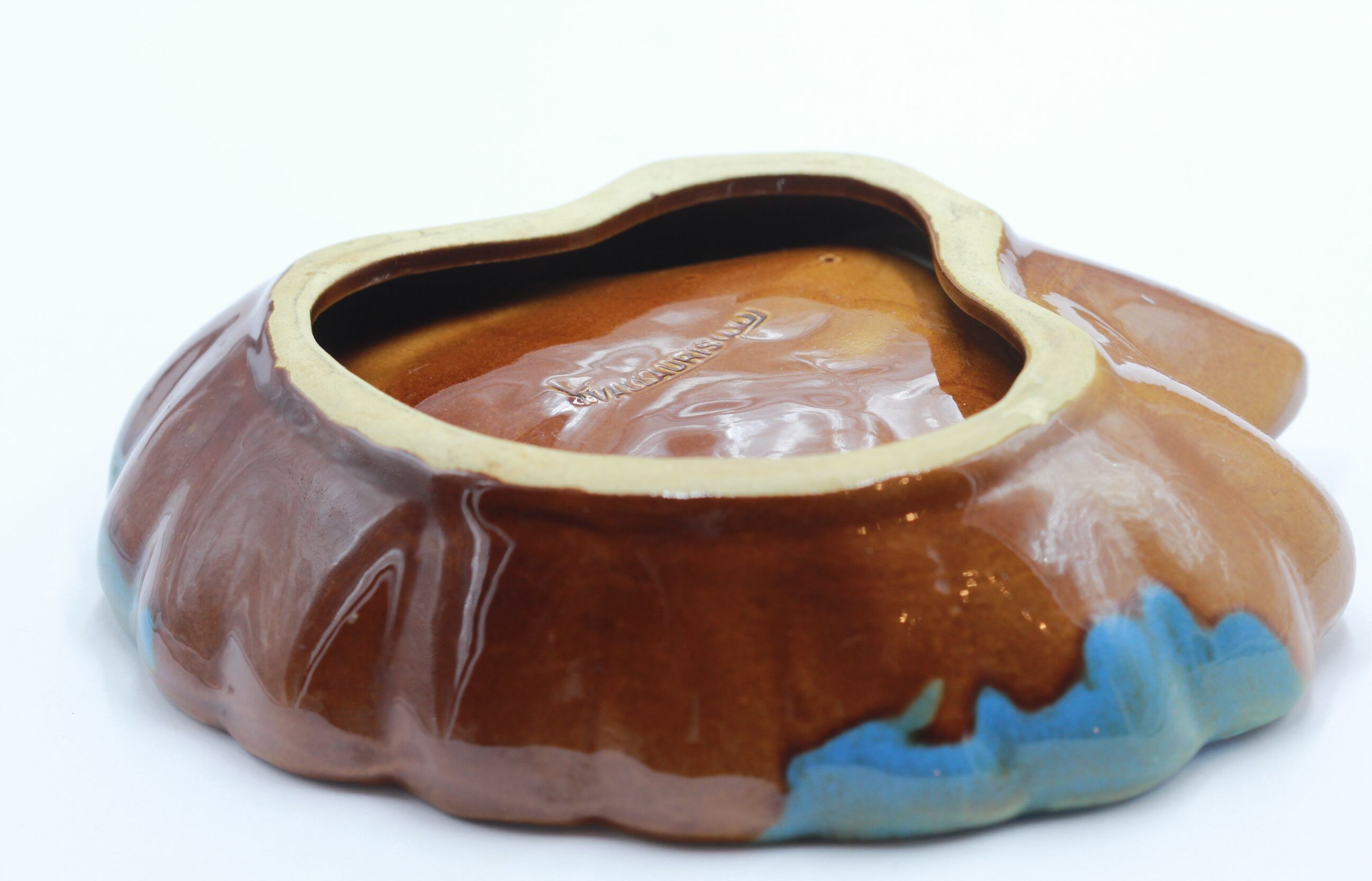 Old empty pocket ceramic shell vallauris