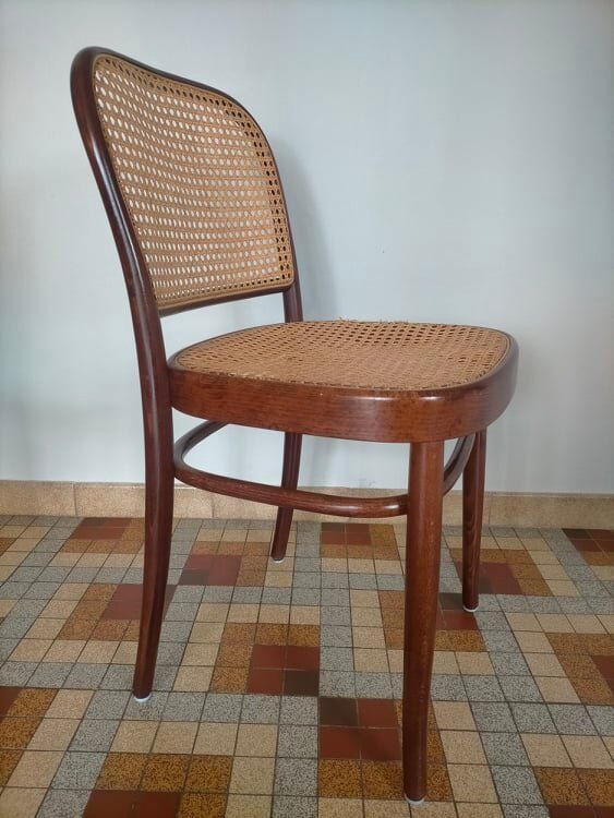 8 bistro chairs model 811 by Josef Hoffman