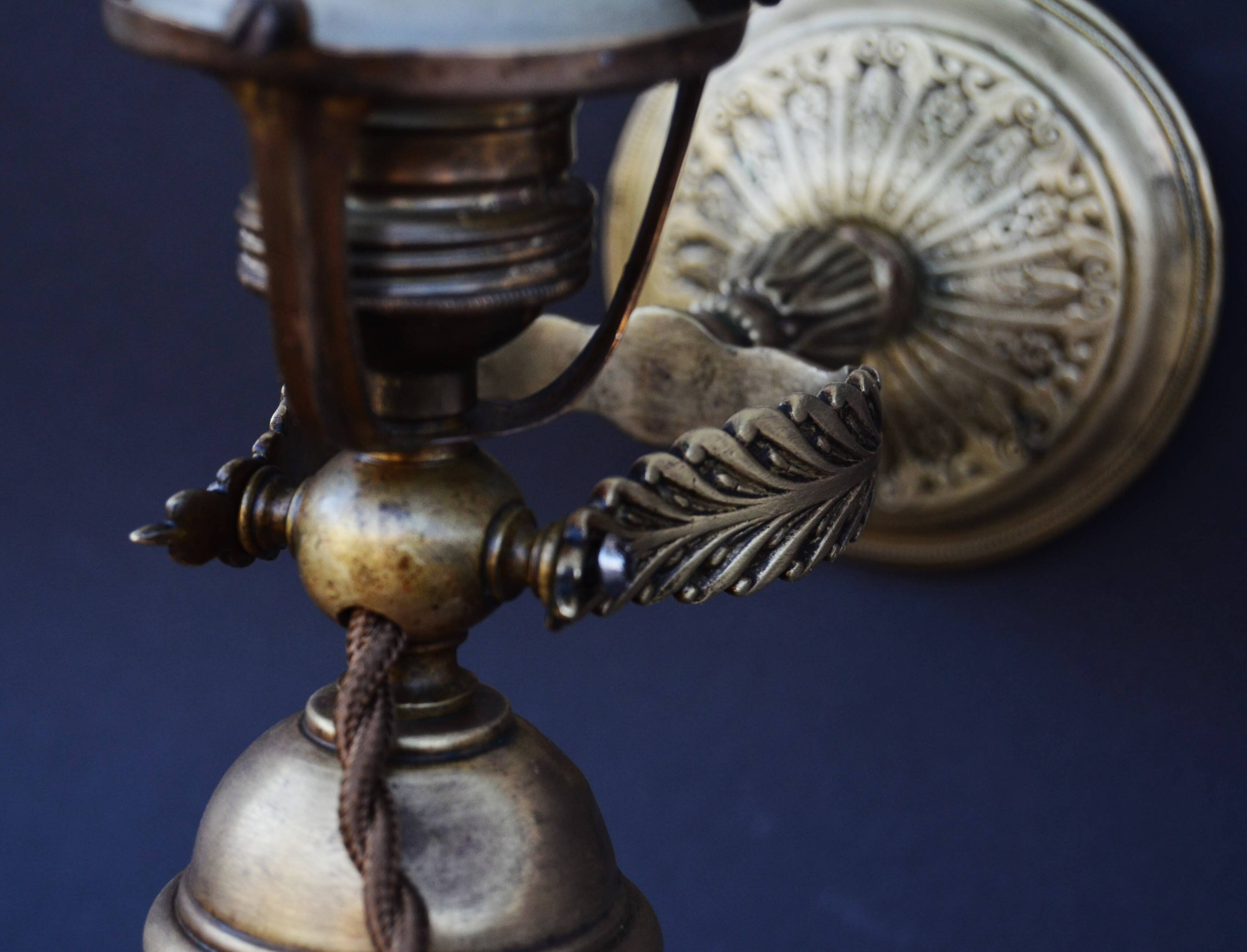 Antique Brass Gimbal Table Lamp Navy Ship Marine Massive Brass - Wall Light