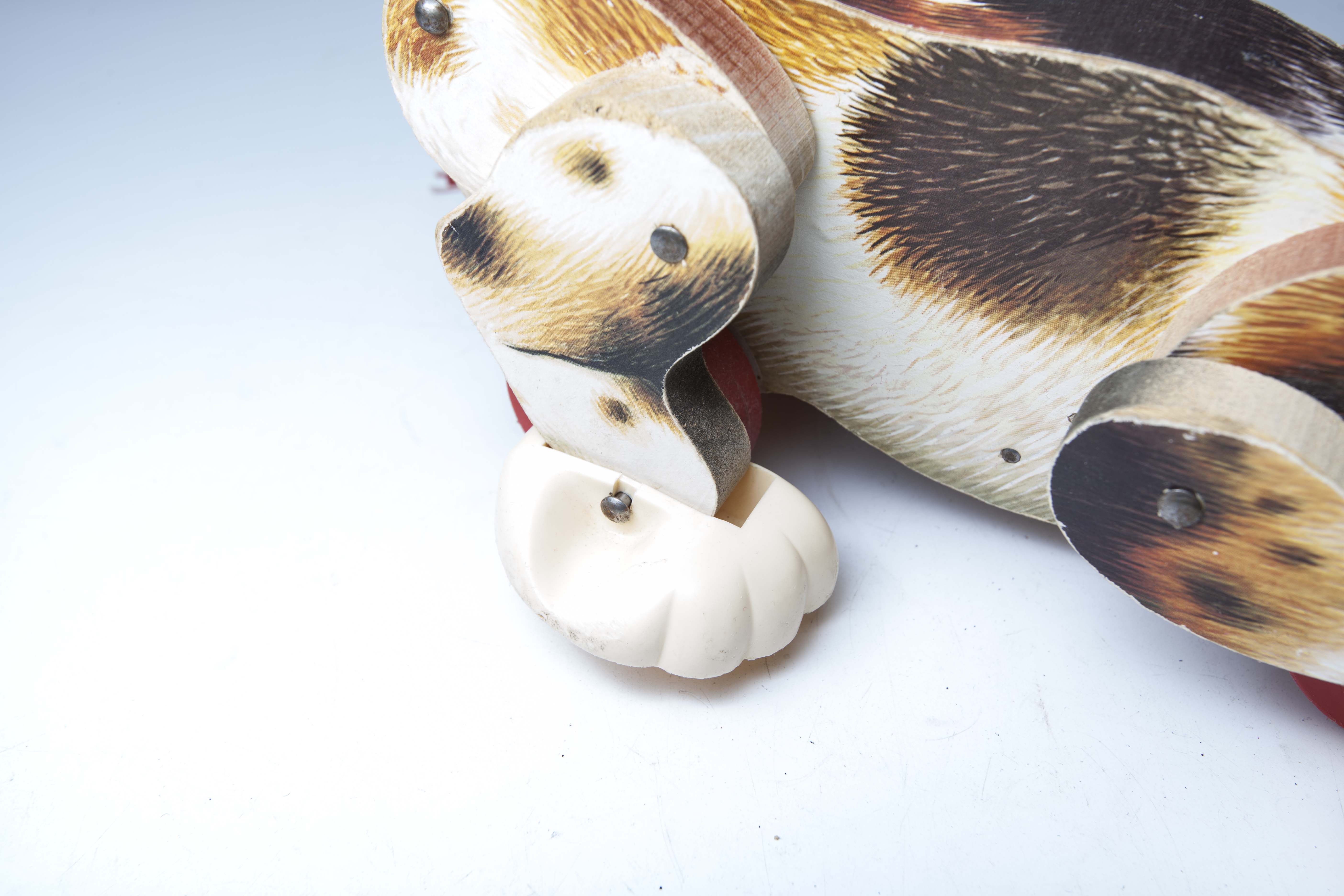 Snoopy pulling dog to record price no. 181