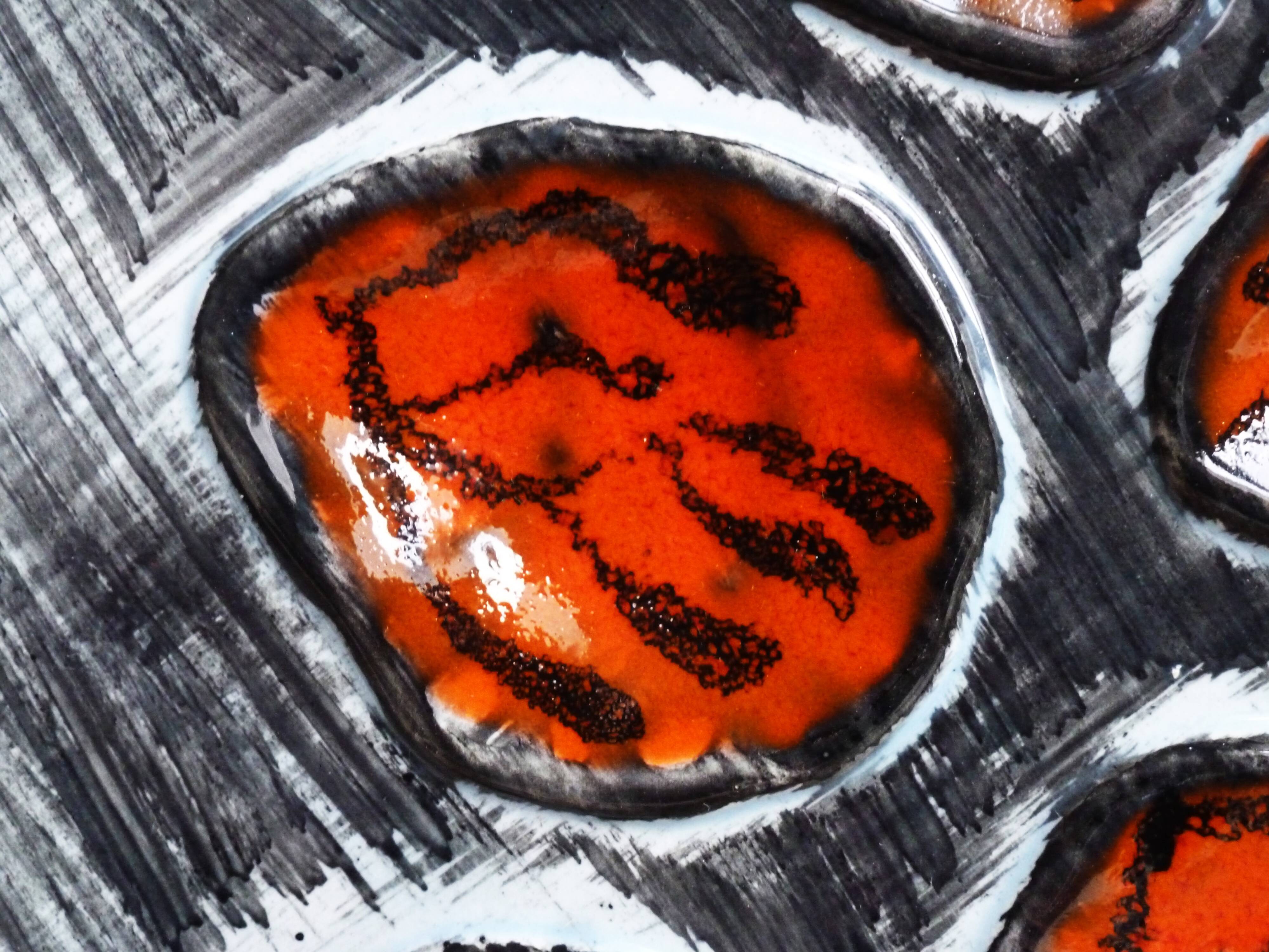 Hand-painted oyster and shellfish presentation plate from Pornic.