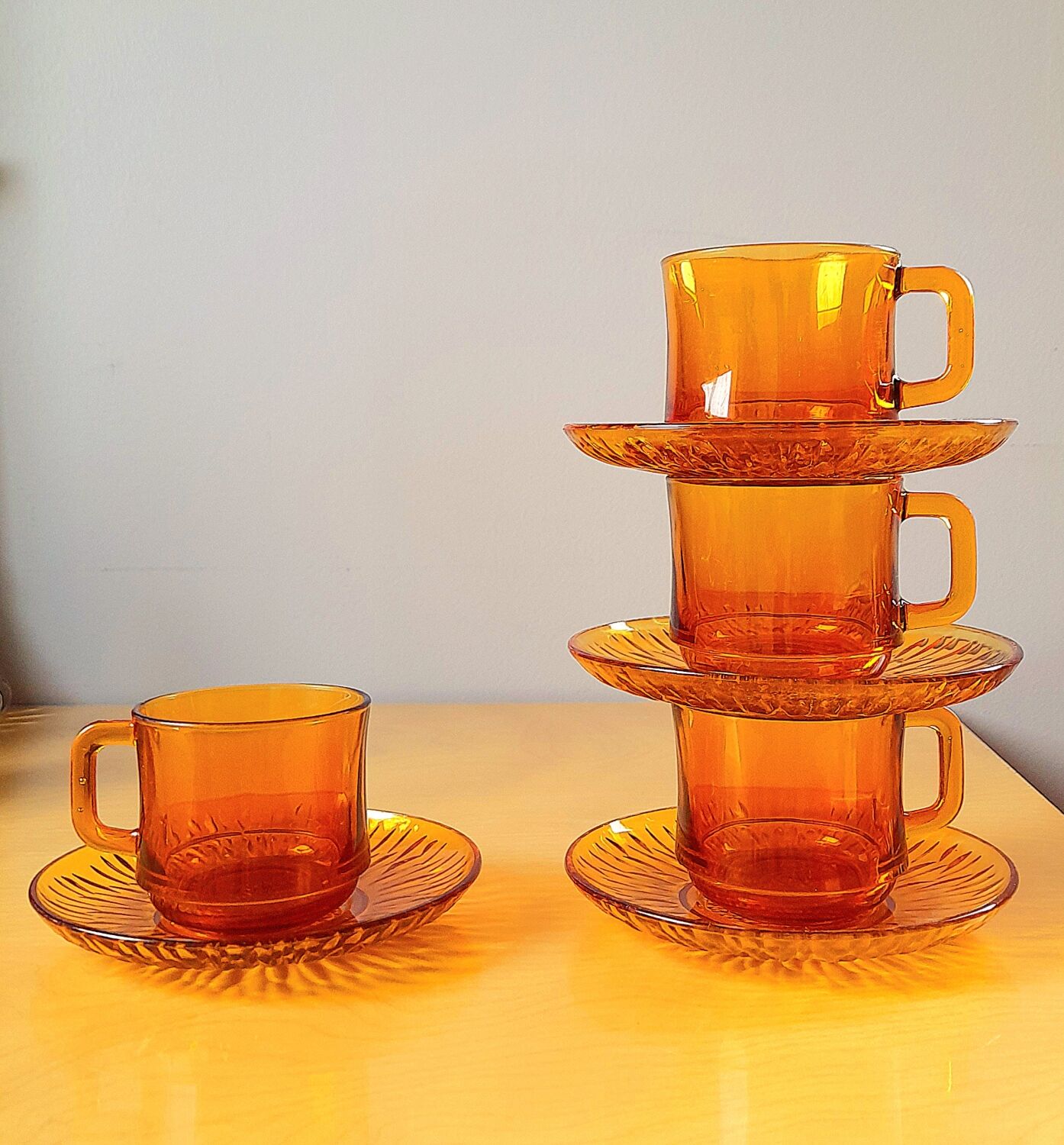 Amber Cups 70s Cali
