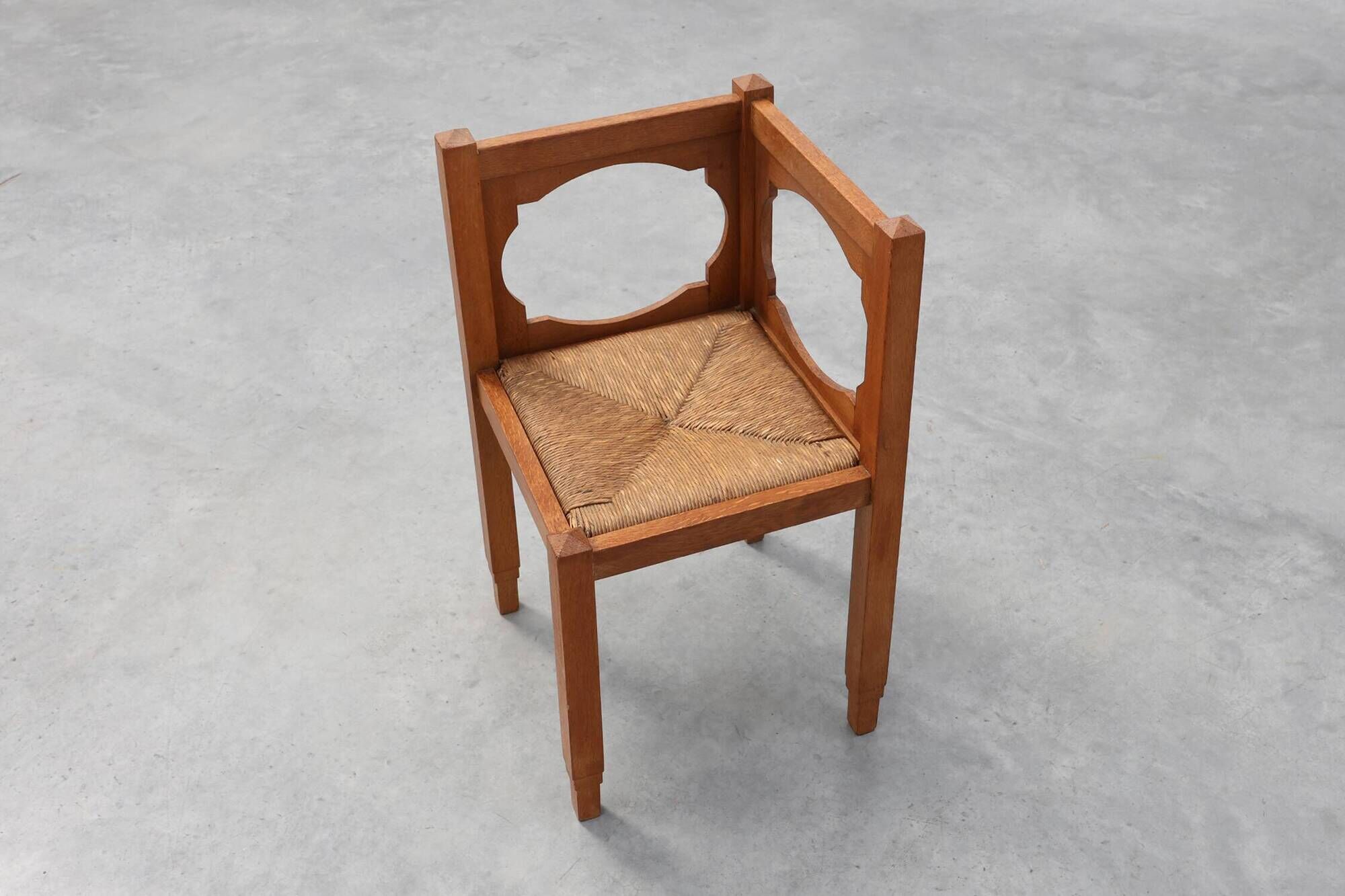 Art Deco Oak Corner Chair with Cut‑Out Backrest and Rush Seat, Belgium, cir