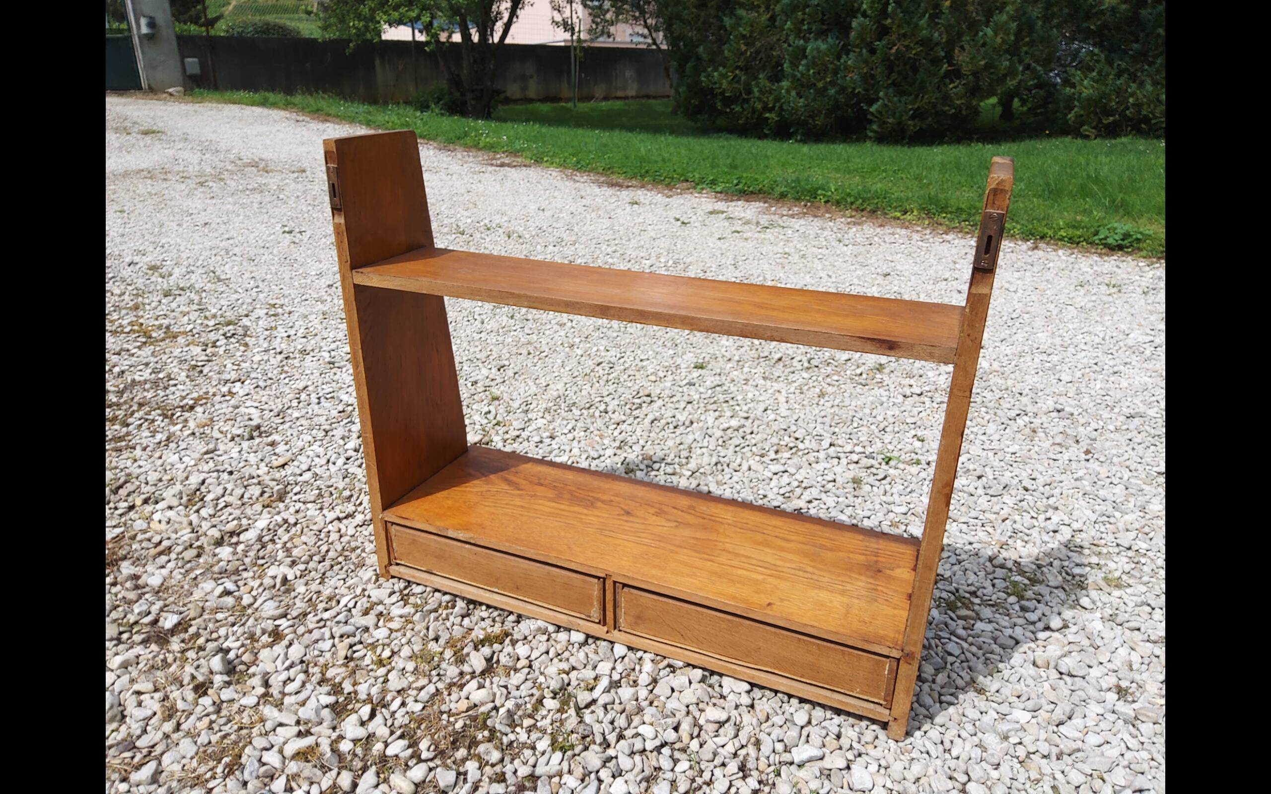 Marcel Gascoin shelf