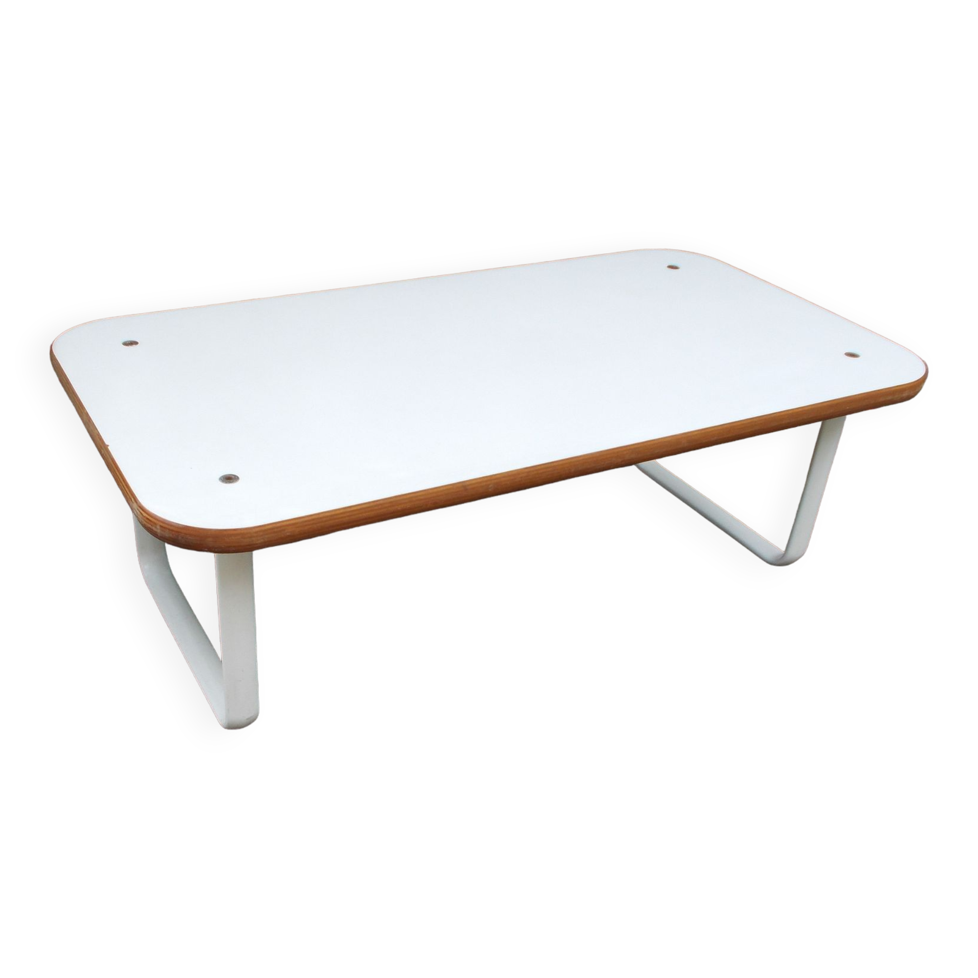 Bench designed by Bruce Hannah and Andrew Morrison, published by Knoll