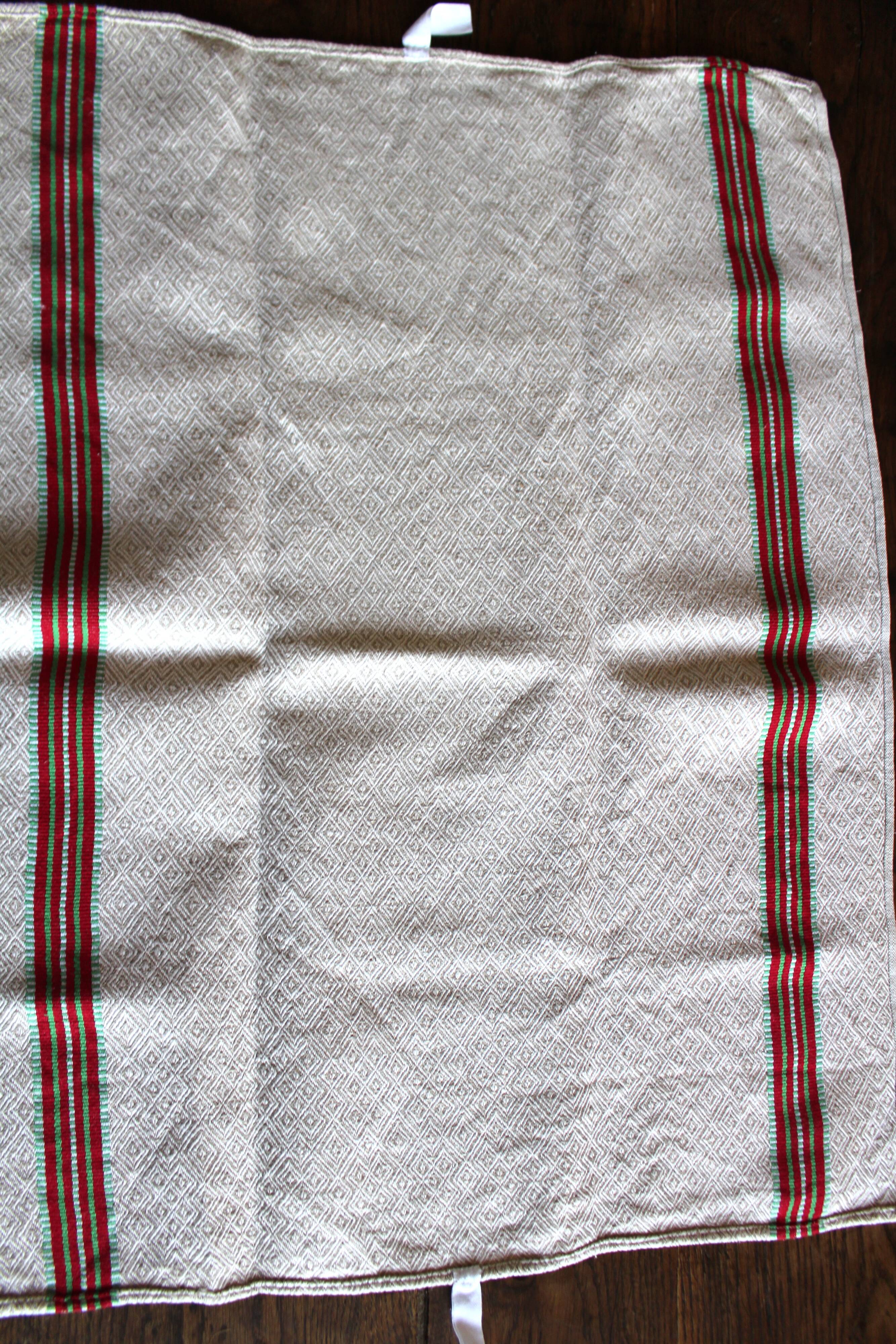 Torchon ancien chevrons bandes rouge vert