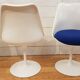 Chaises Tulip blanche par Eero Saarinen pour Knoll 1960