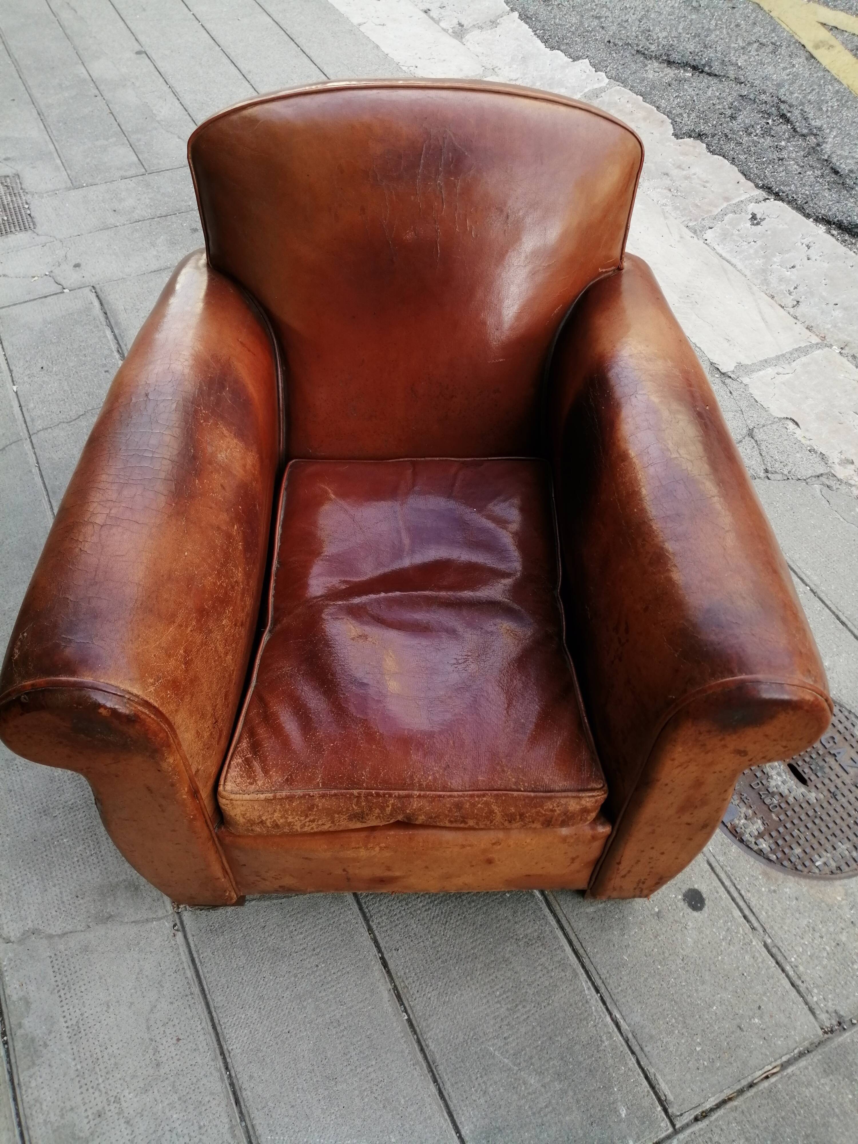 Leather club chair from the 1940s