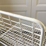 Mesh metal chair