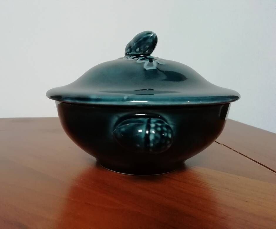 Portuguese ceramic candy box