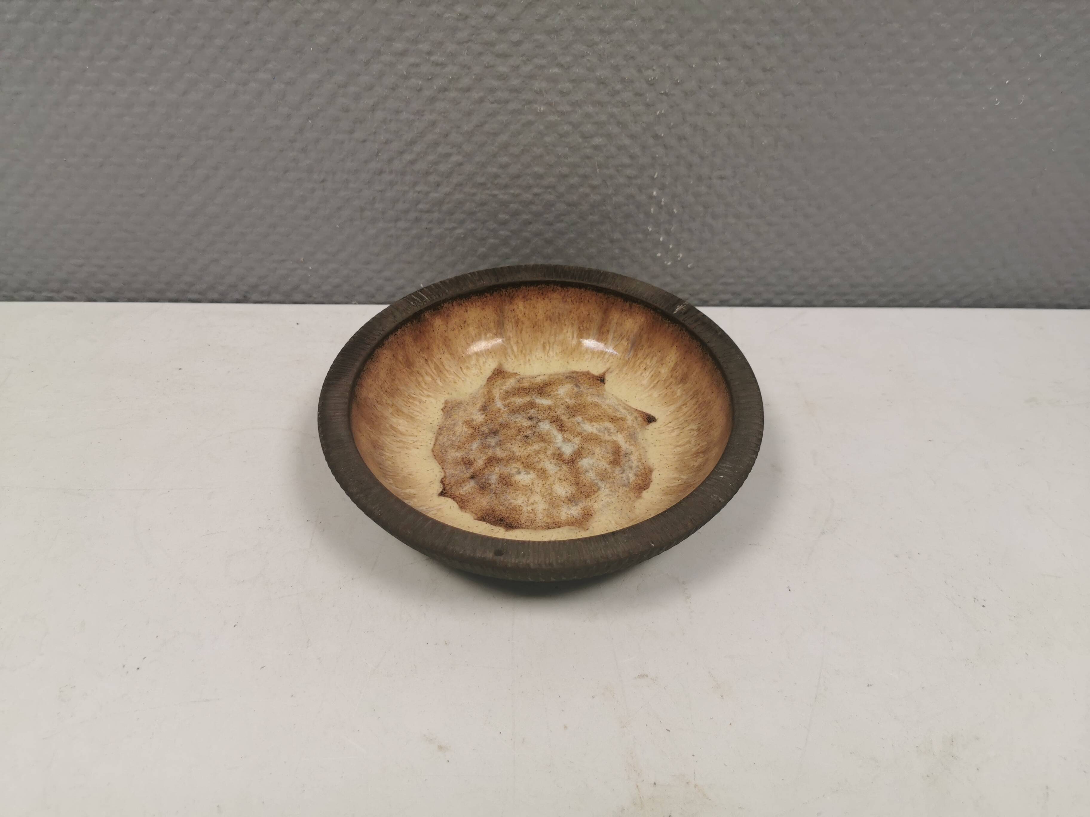 Delicious partially glazed ceramic dish 1970-80s
