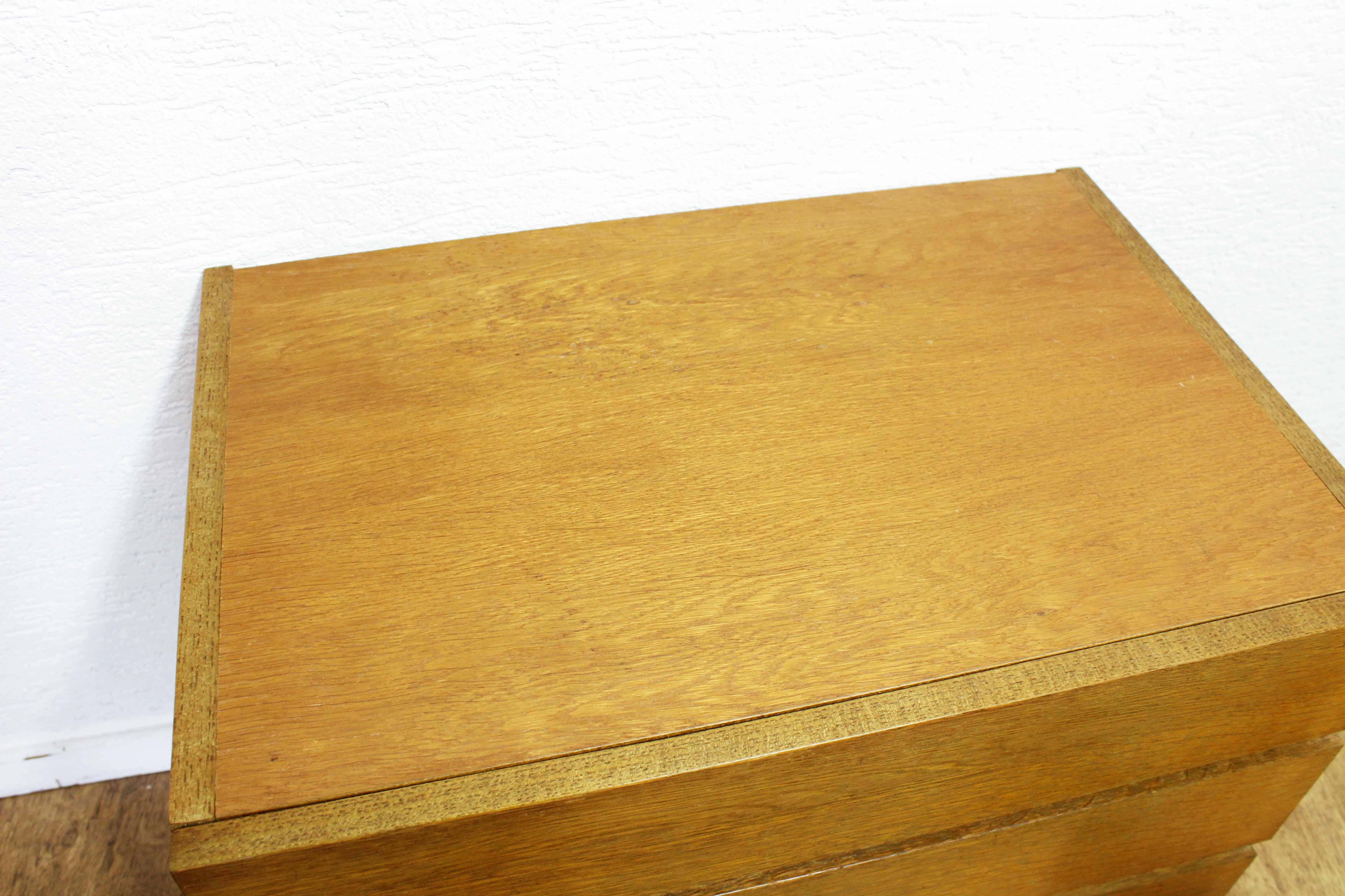 Vintage storage unit