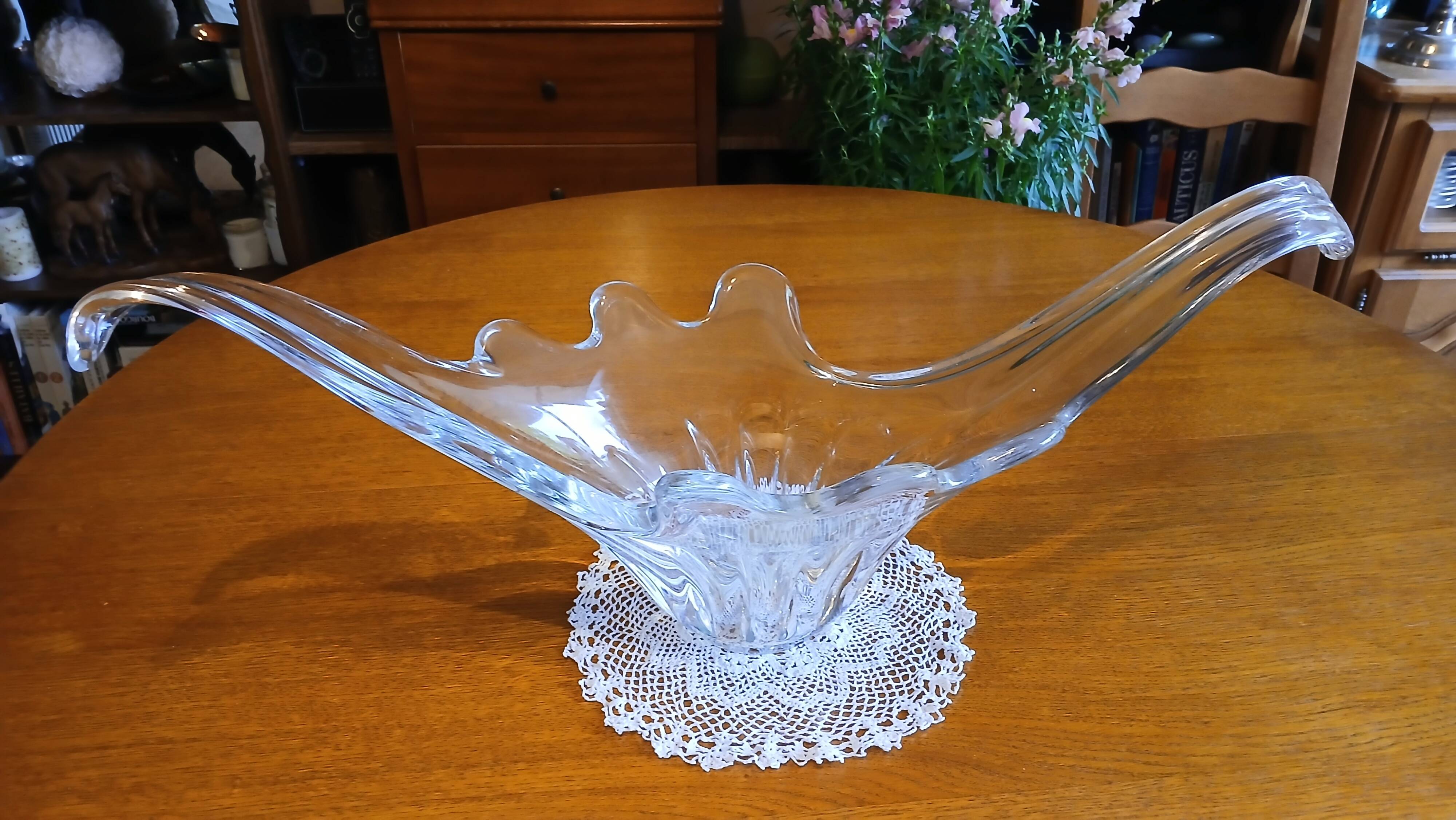 Large crystal bowl — entirely handmade by a master glassmaker.