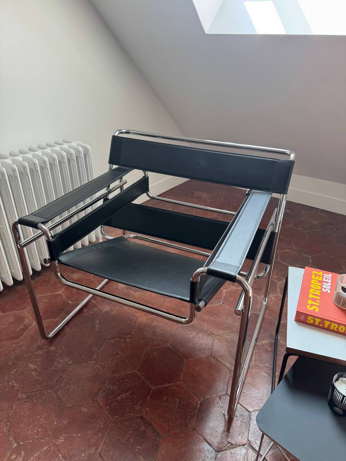 Wassily designer armchair - Marcel Breuer style - black cowhide leather