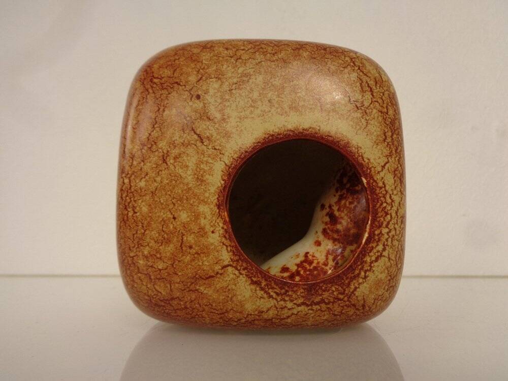 Italian ceramic cube vase by Roberto Rigon for Bertoncello, 1960s.