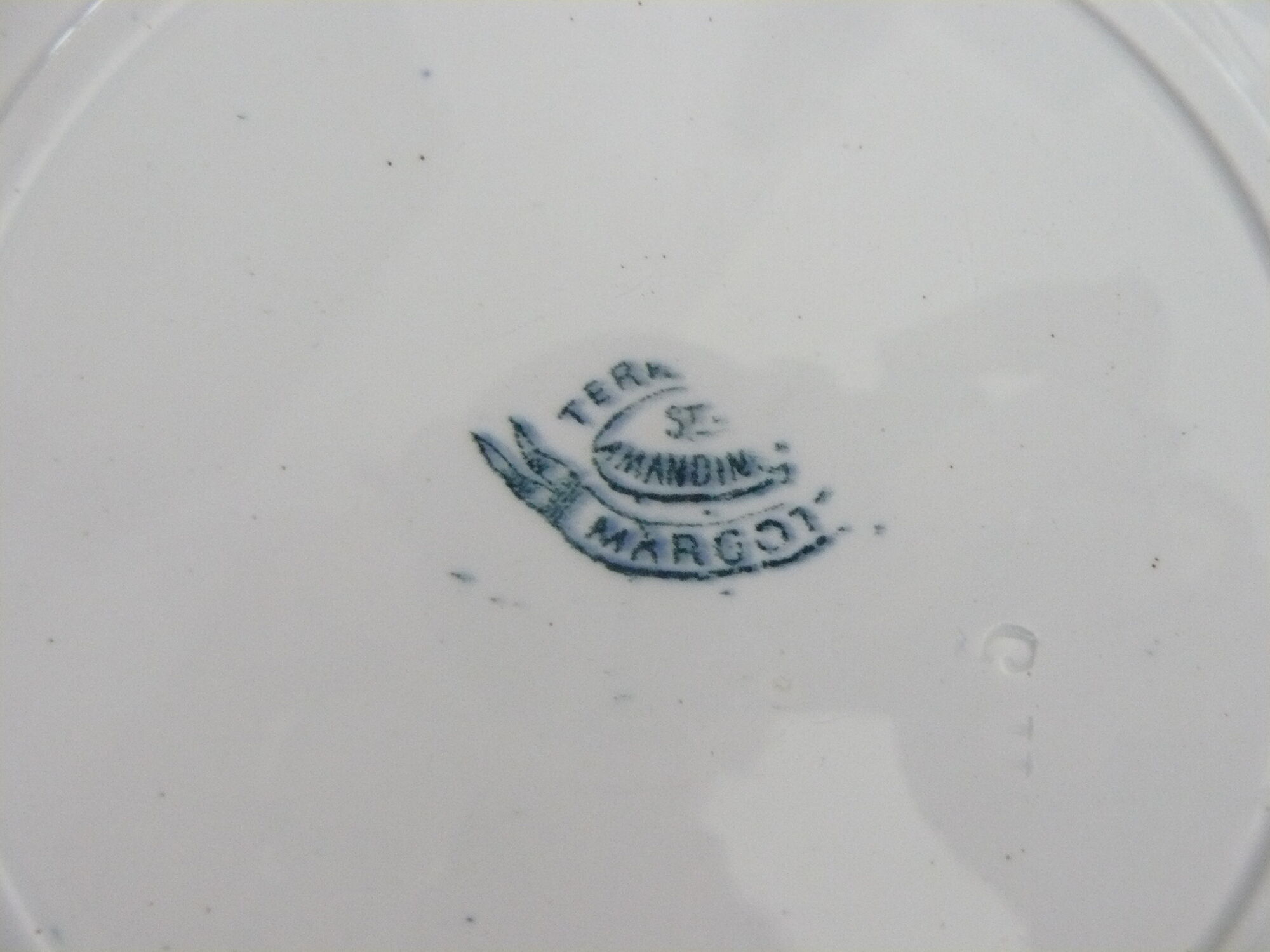 Set of 4 dessert plates. Land of iron, model Margot st Amand