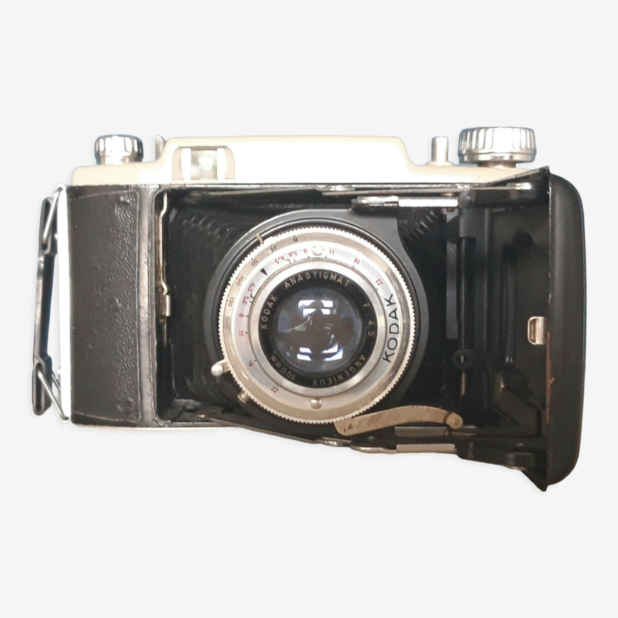 Appareil photo argentique Kodak modèle B31 1956