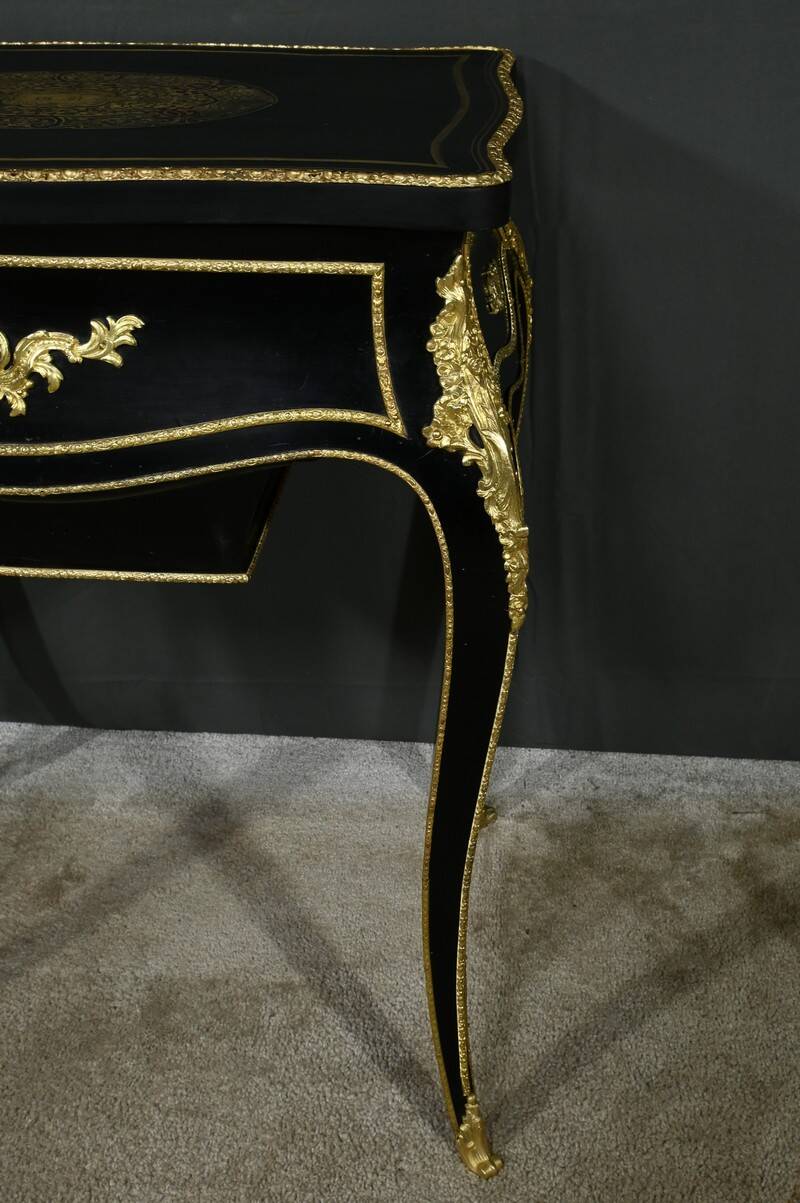 Worker in Blackened Pear Tree, Napoleonic III Era – Mid 19th Century