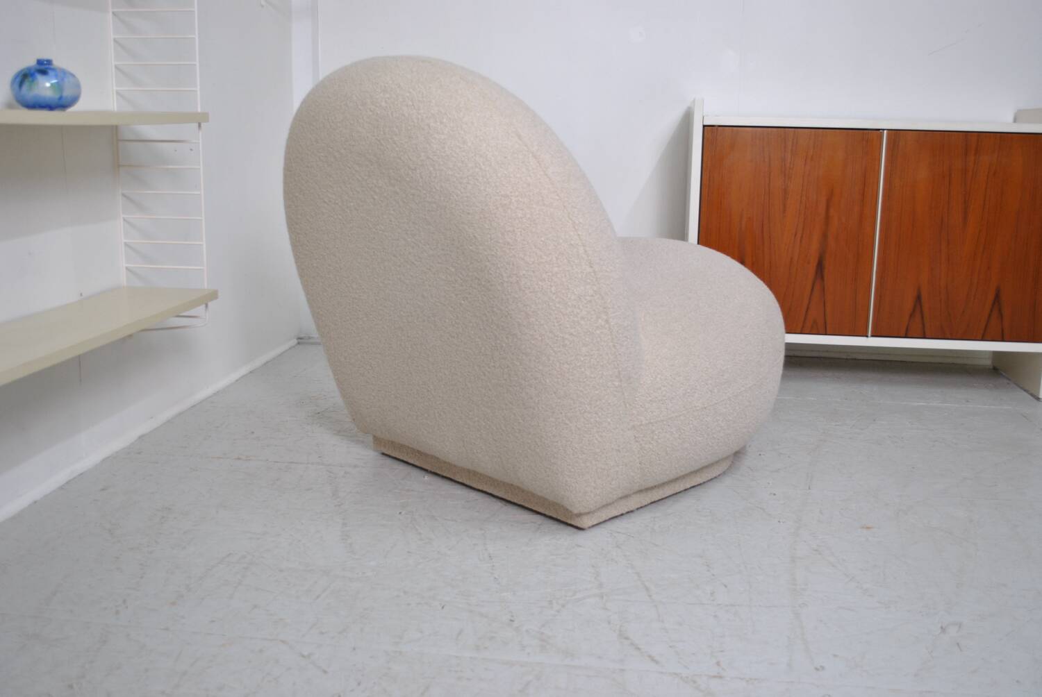 Curly armchair