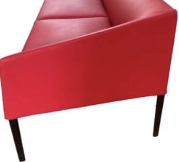 Canapé haut de gamme Saari de Arper, canapé rouge