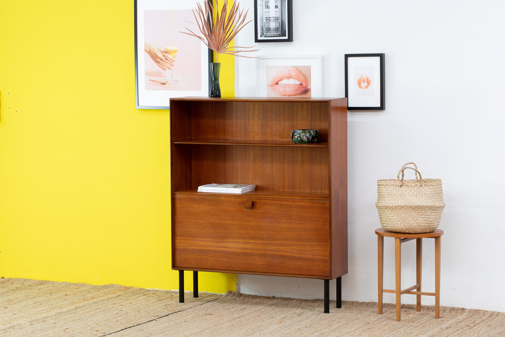 Scandinavian Bookcase 102 cm