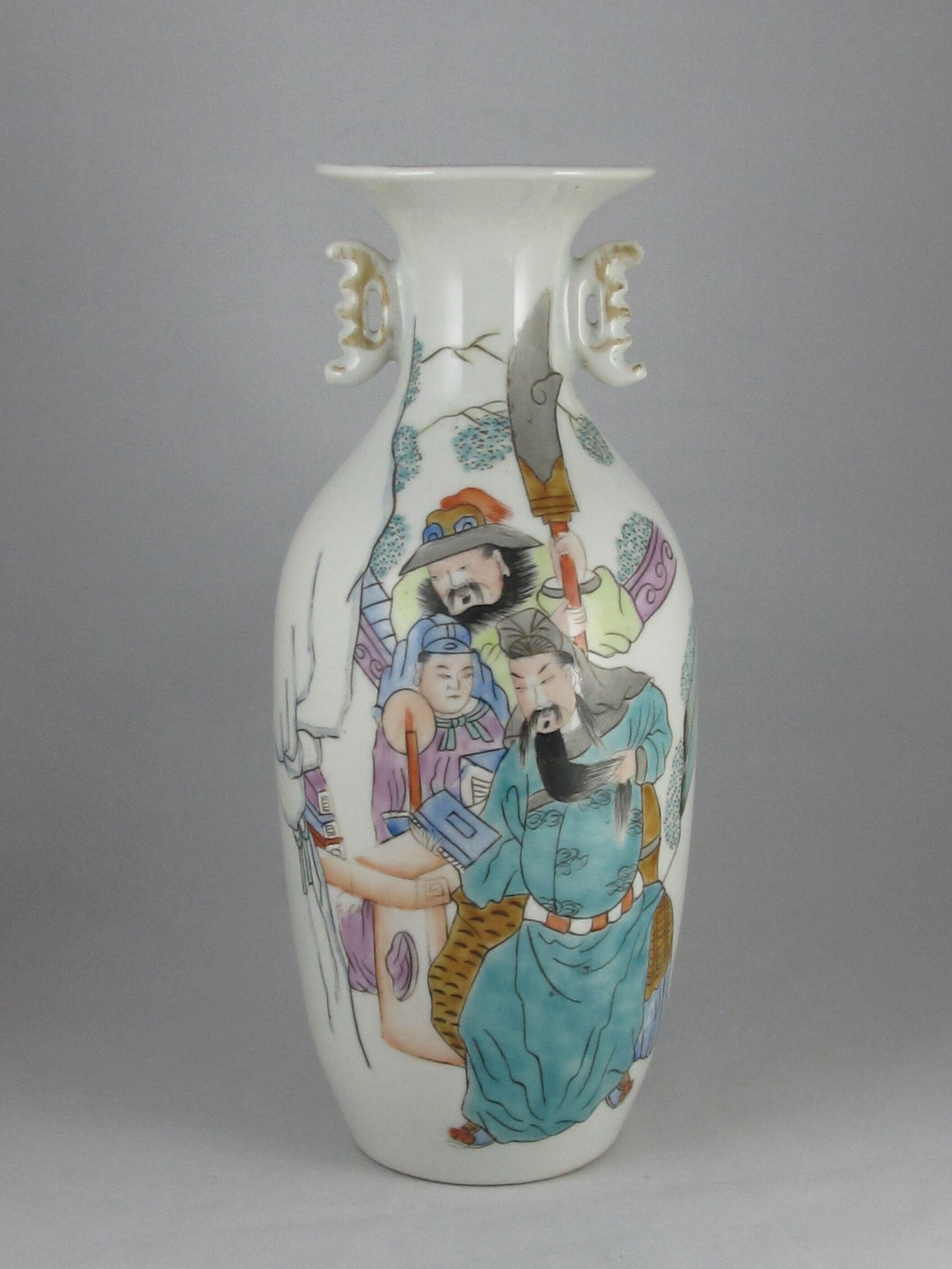 Chinese porcelain vase