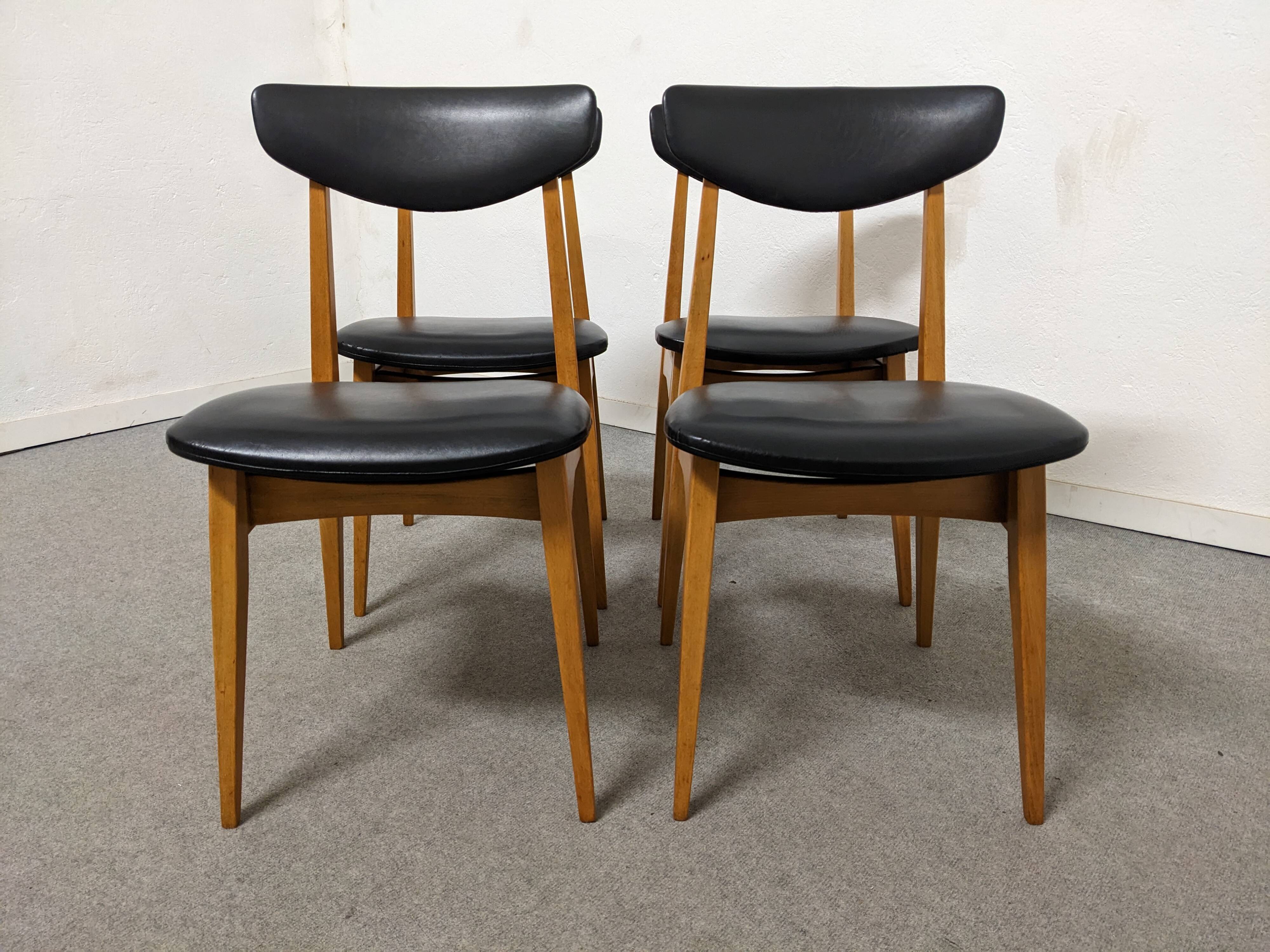 Series of 4 vintage chairs from the 50s/60s
